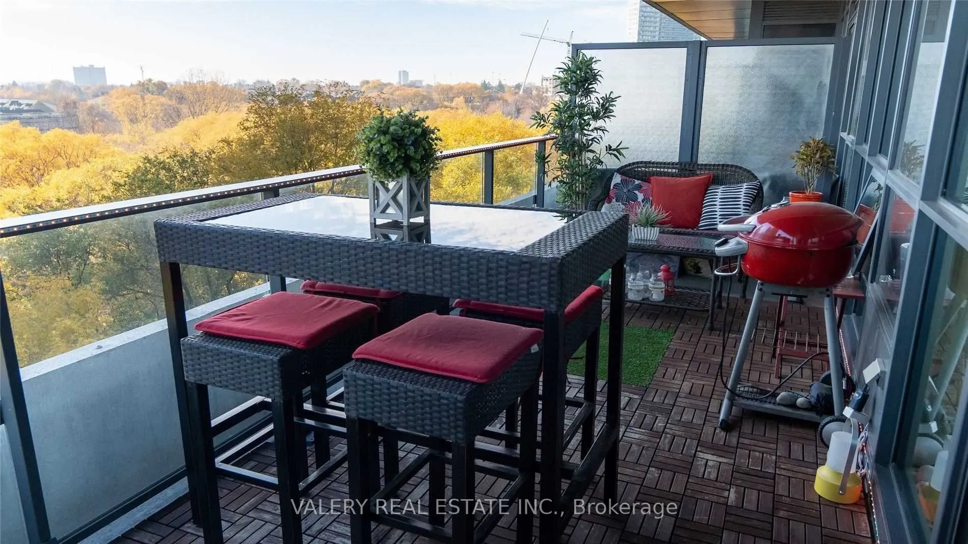2220 Lake Shore Boulevard W #713