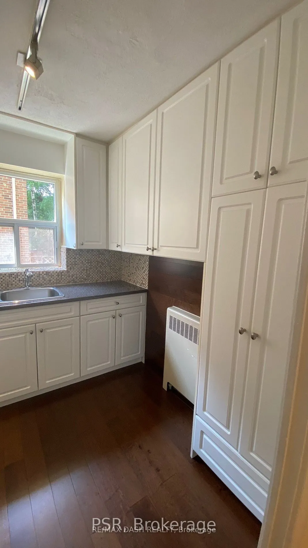 69 Old Mill Terrace #06