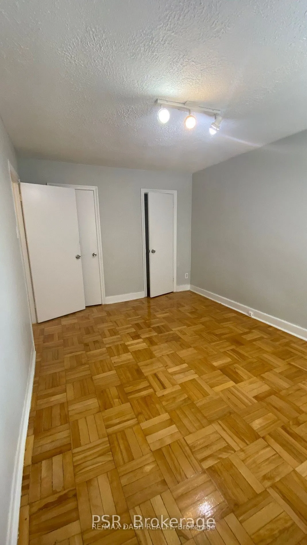 69 Old Mill Terrace #06