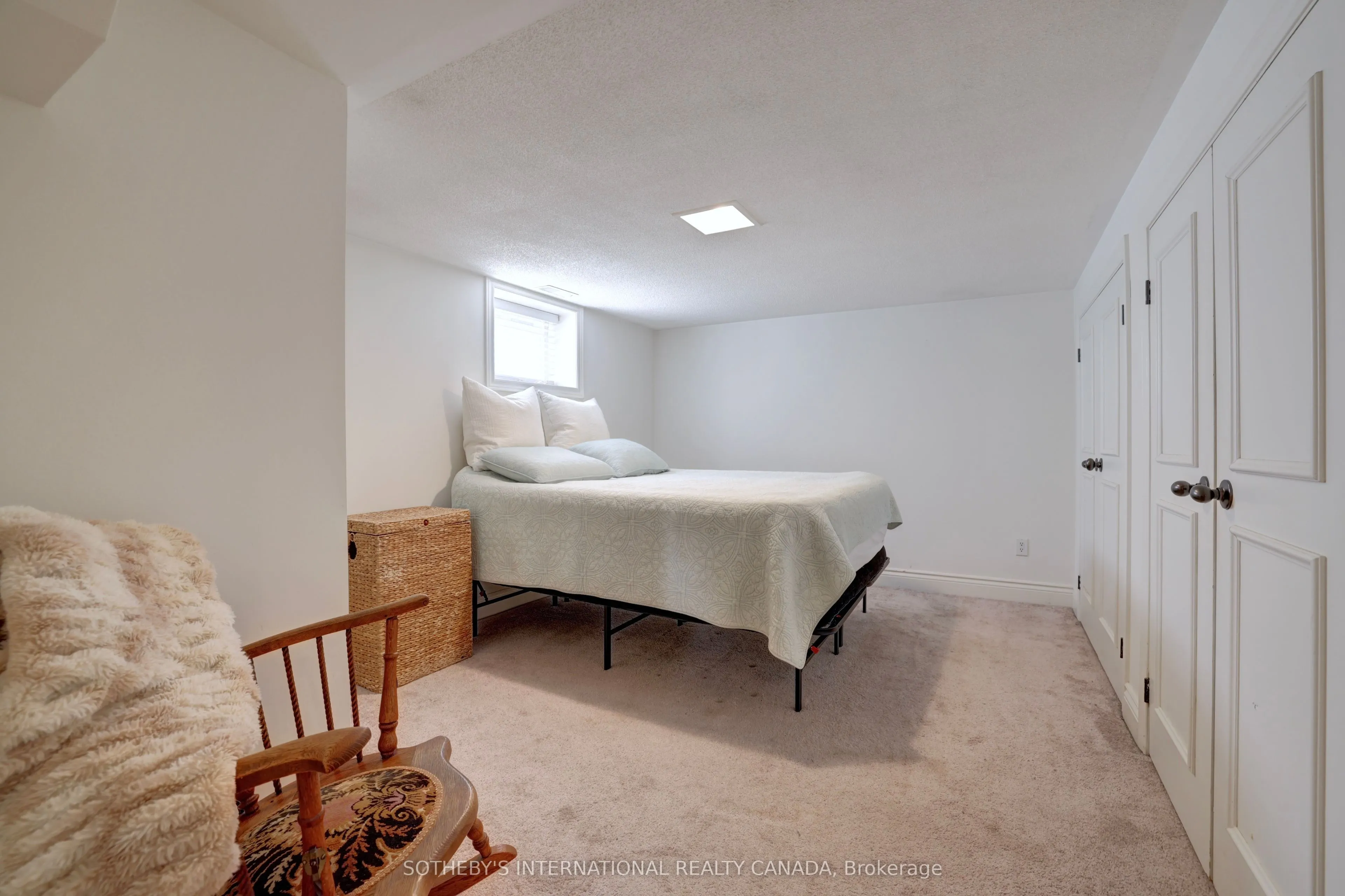 31 Maple Avenue N