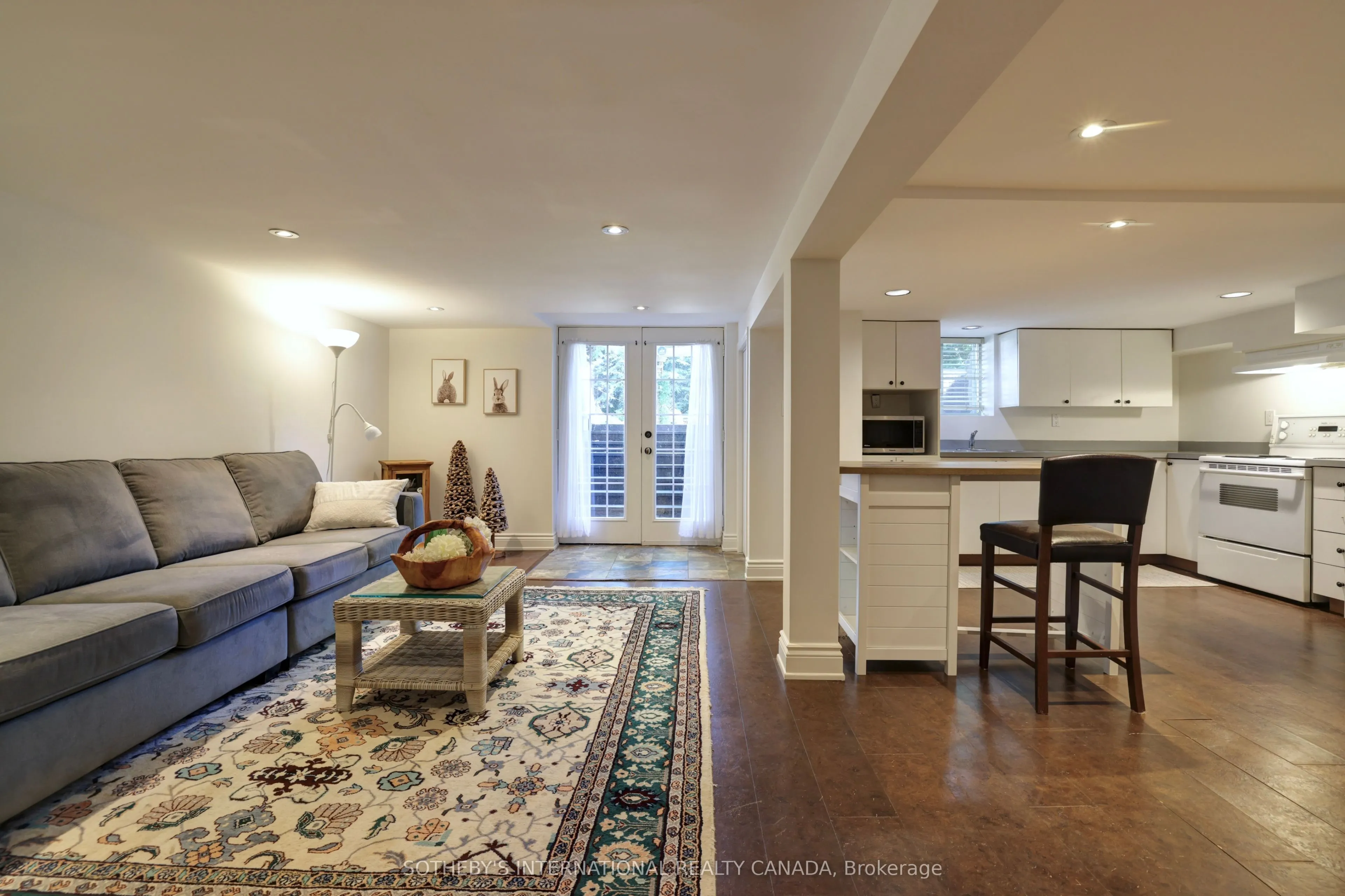 31 Maple Avenue N