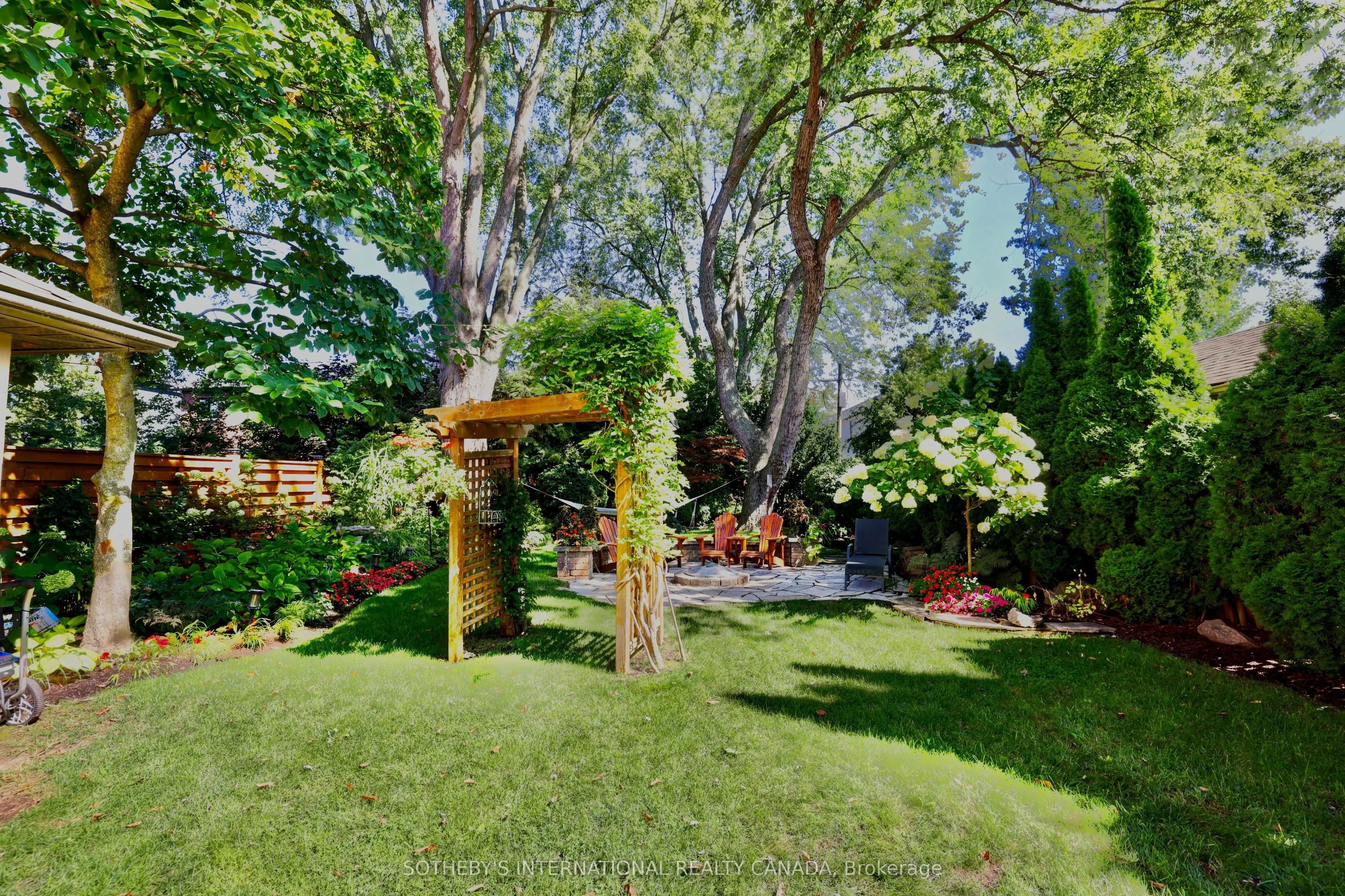 31 Maple Avenue N