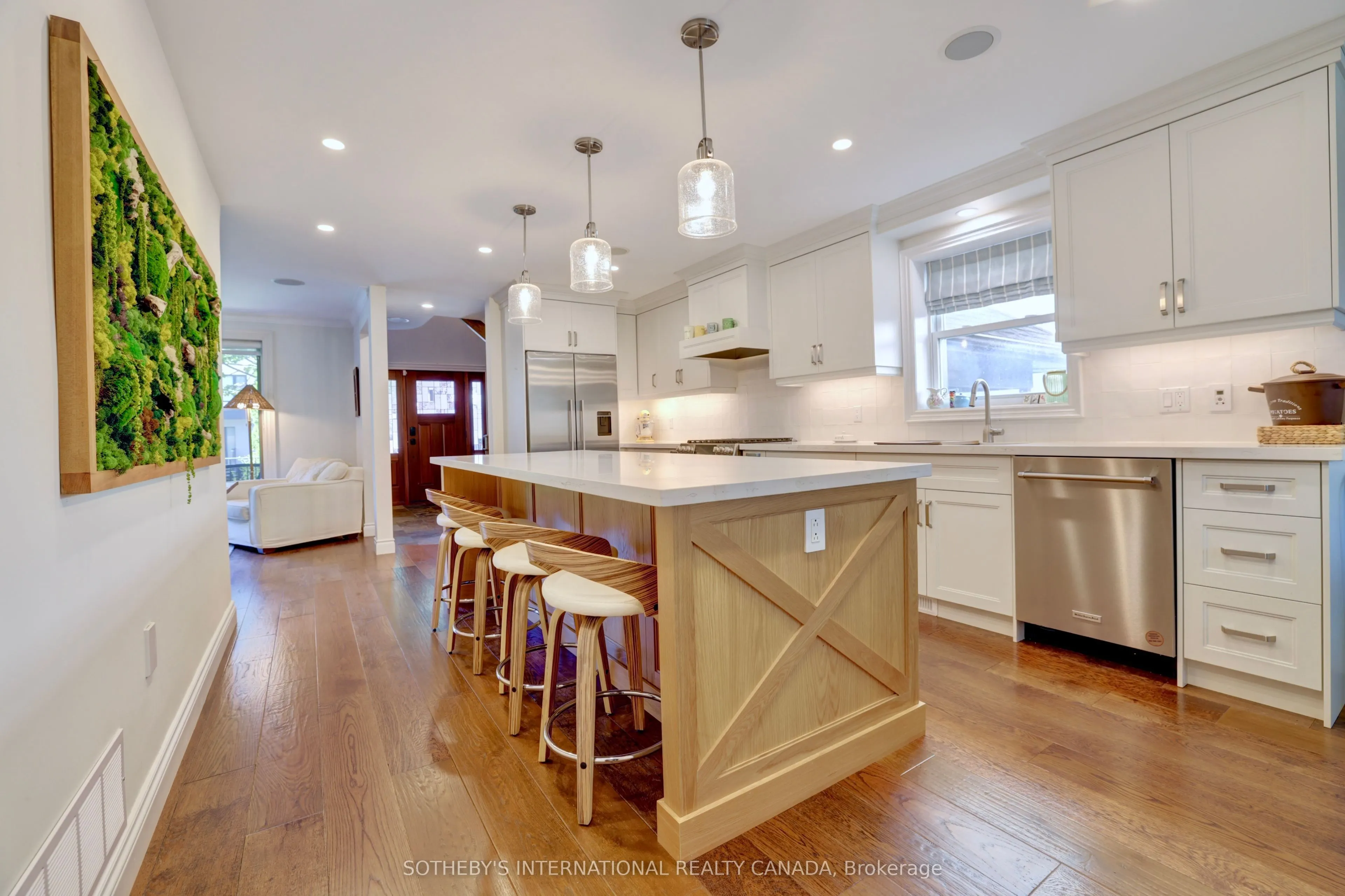 31 Maple Avenue N
