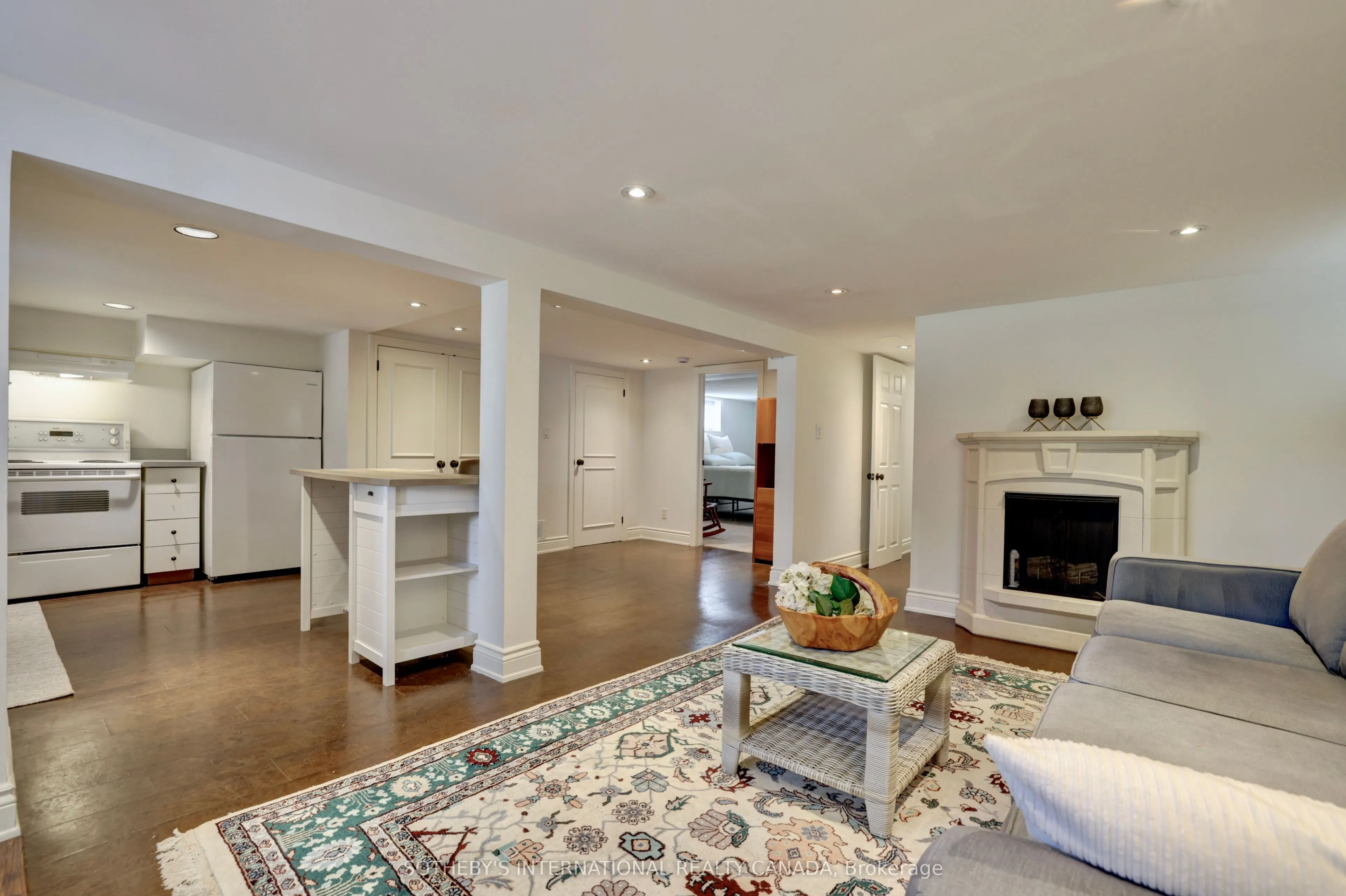 31 Maple Avenue N