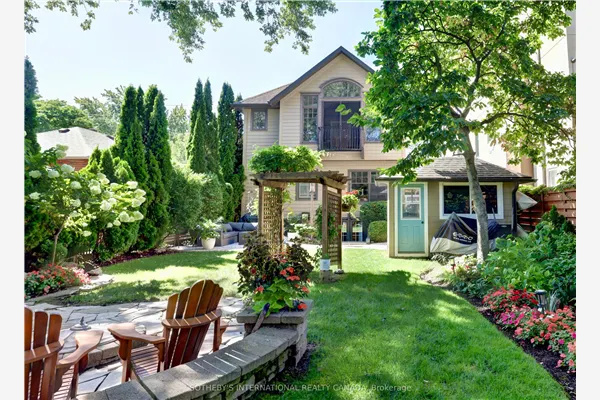 31 Maple Avenue N
