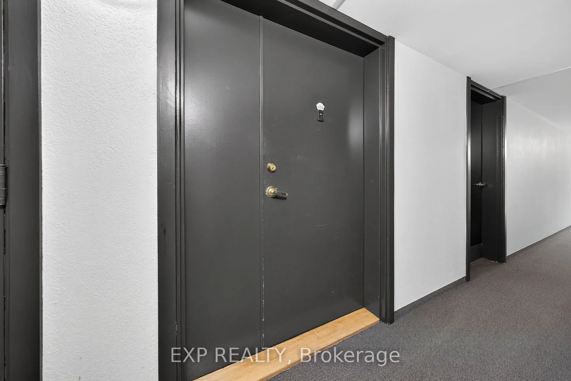 6720 Glen Erin Drive #404