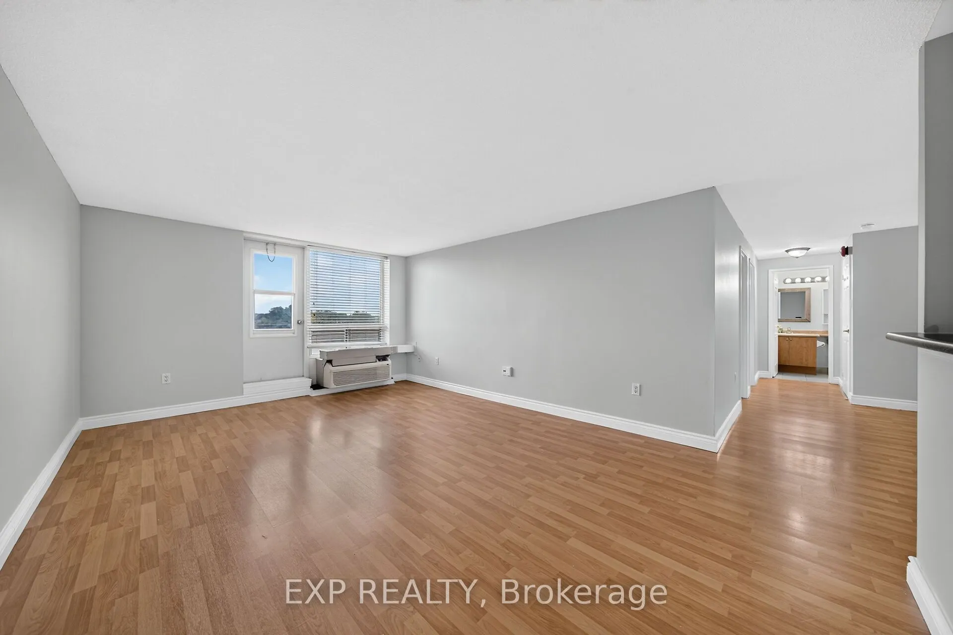 6720 Glen Erin Drive #404