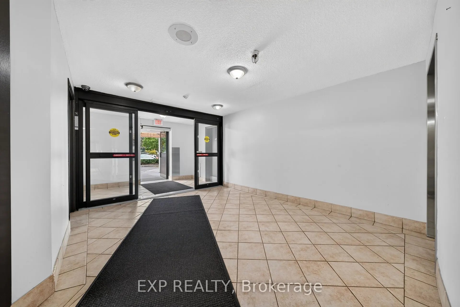 6720 Glen Erin Drive #404