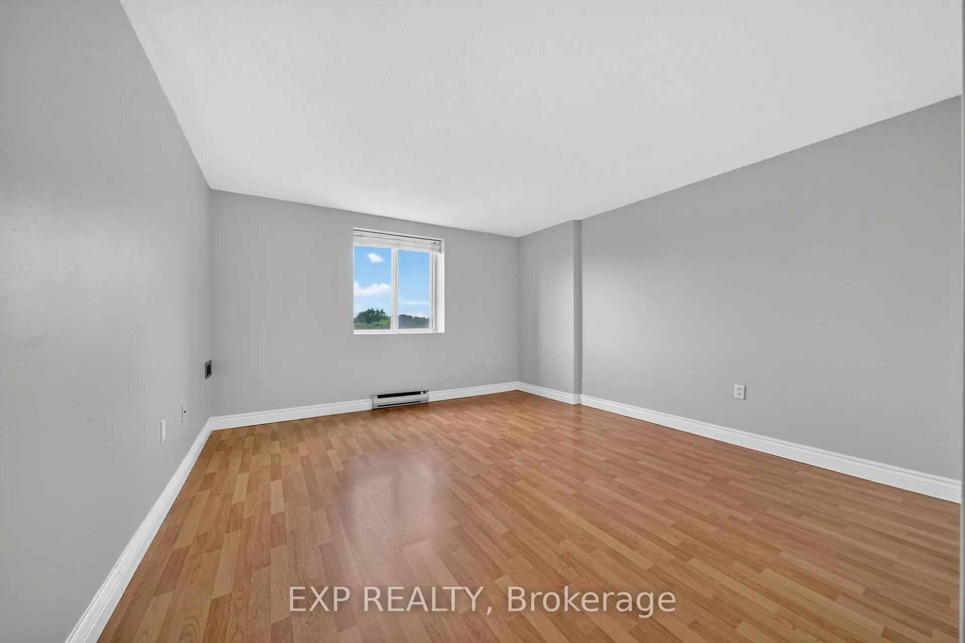 6720 Glen Erin Drive #404