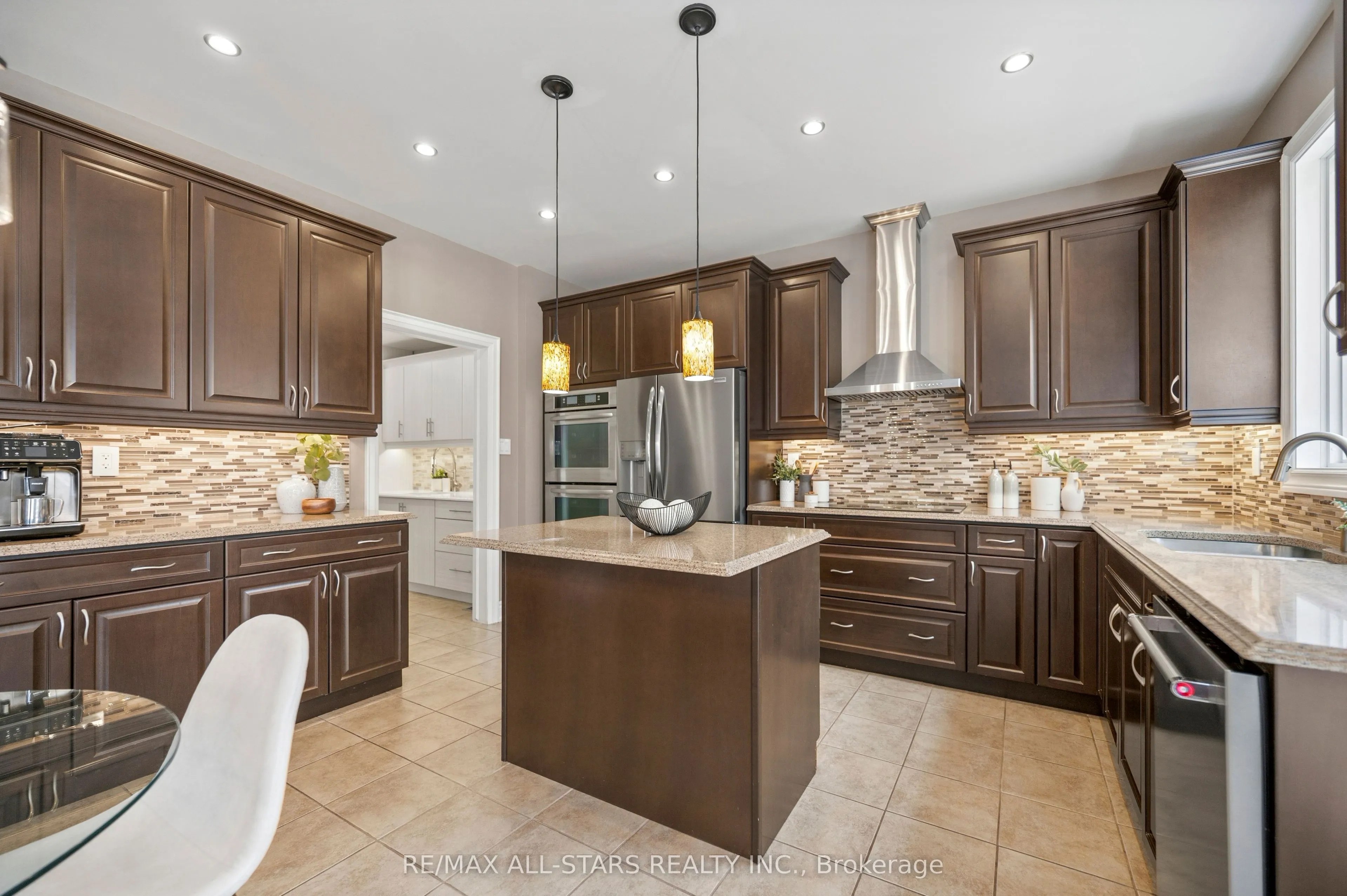 331 Inman Heights