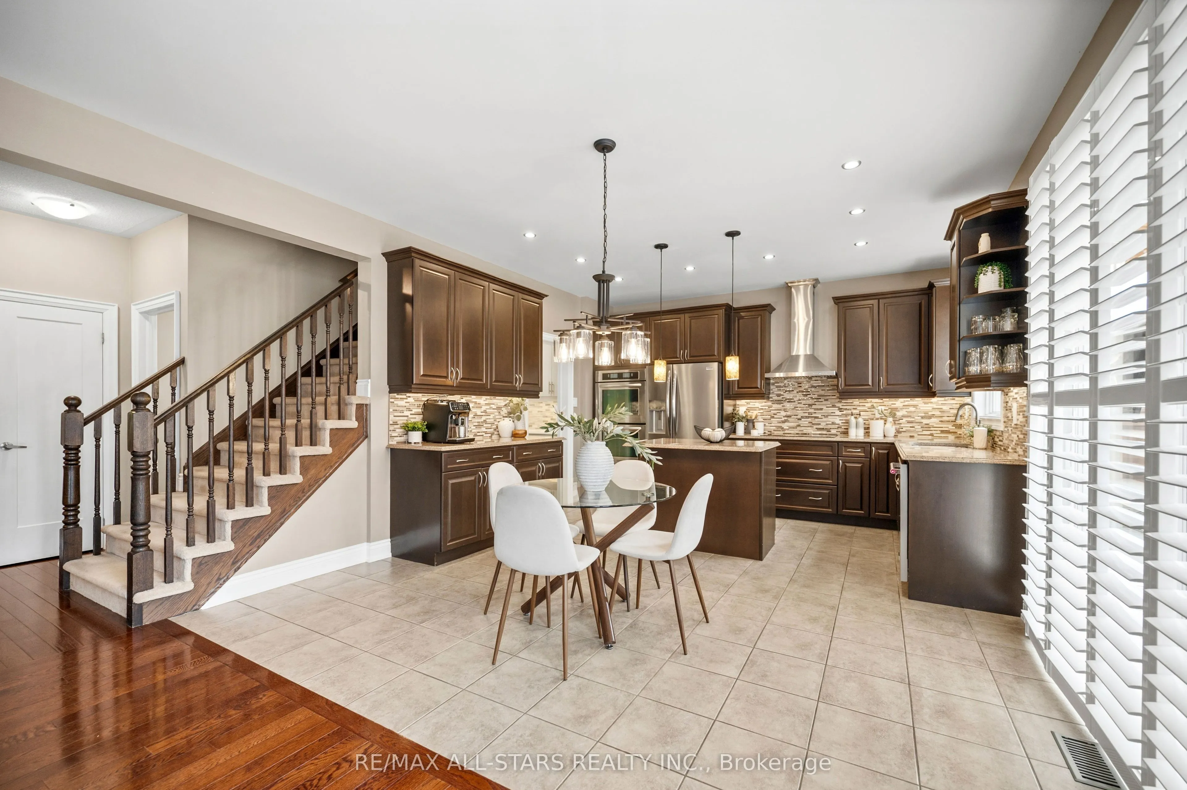 331 Inman Heights