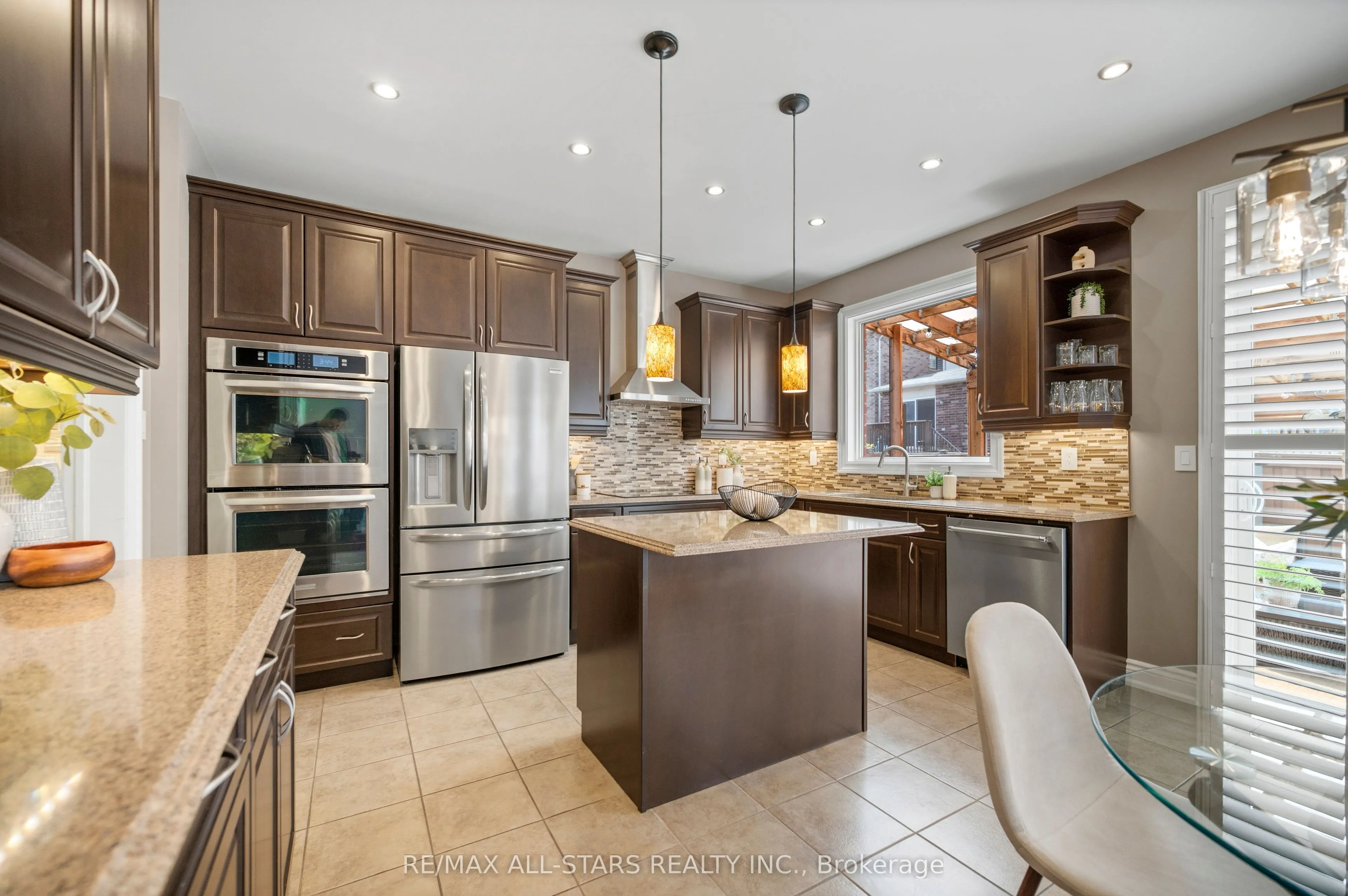 331 Inman Heights