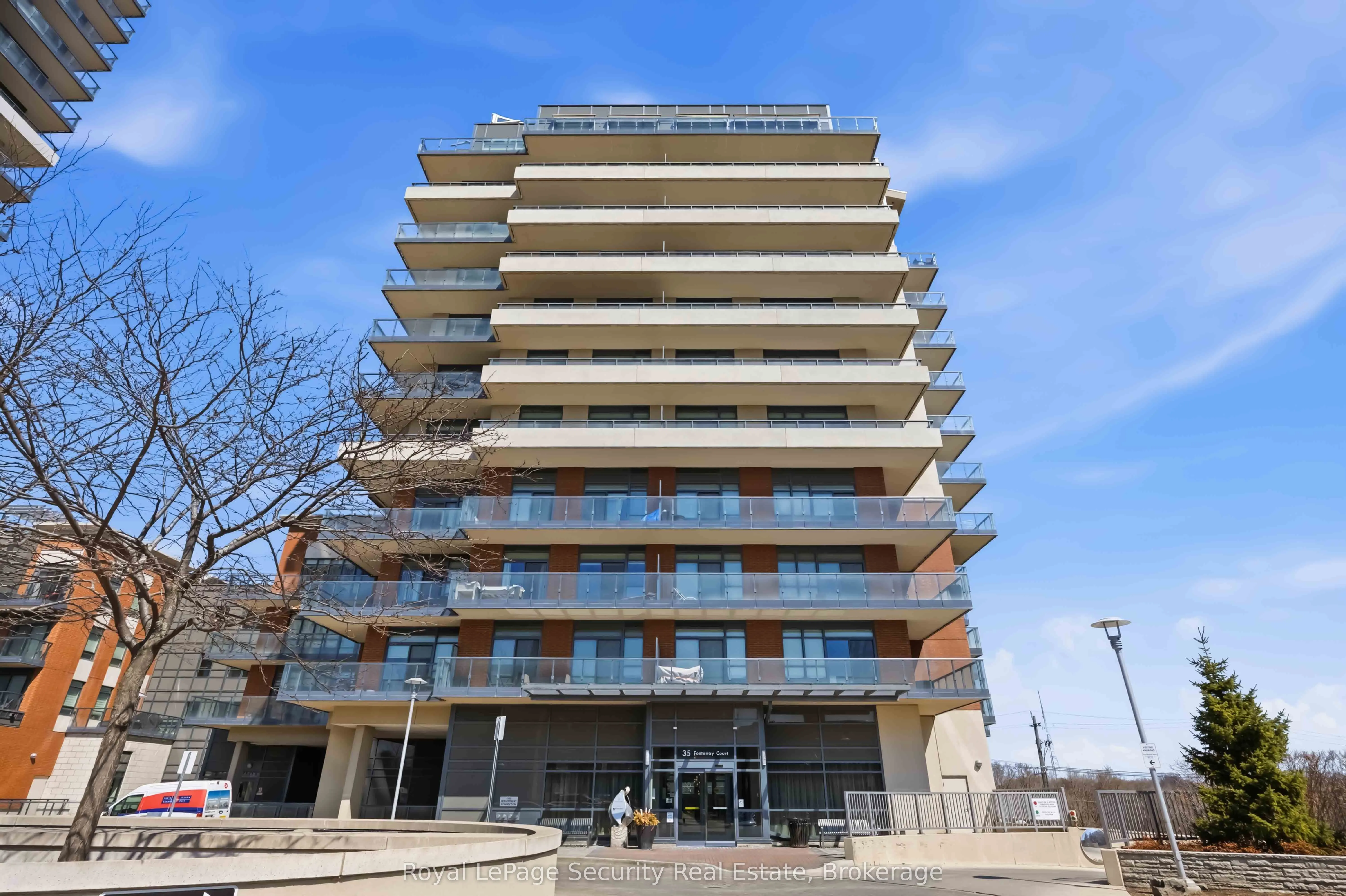 35 Fontenay Court #602