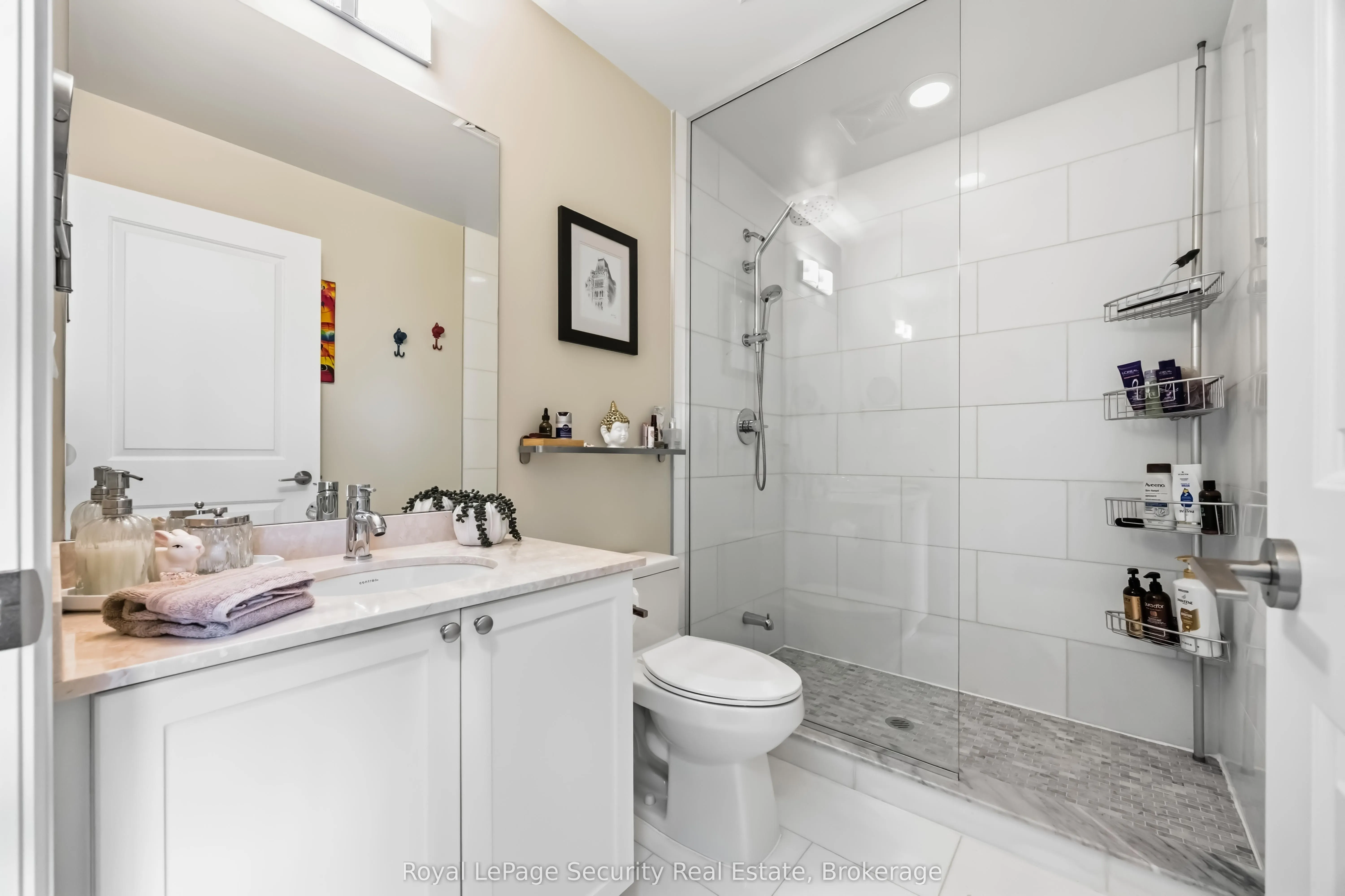 35 Fontenay Court #602
