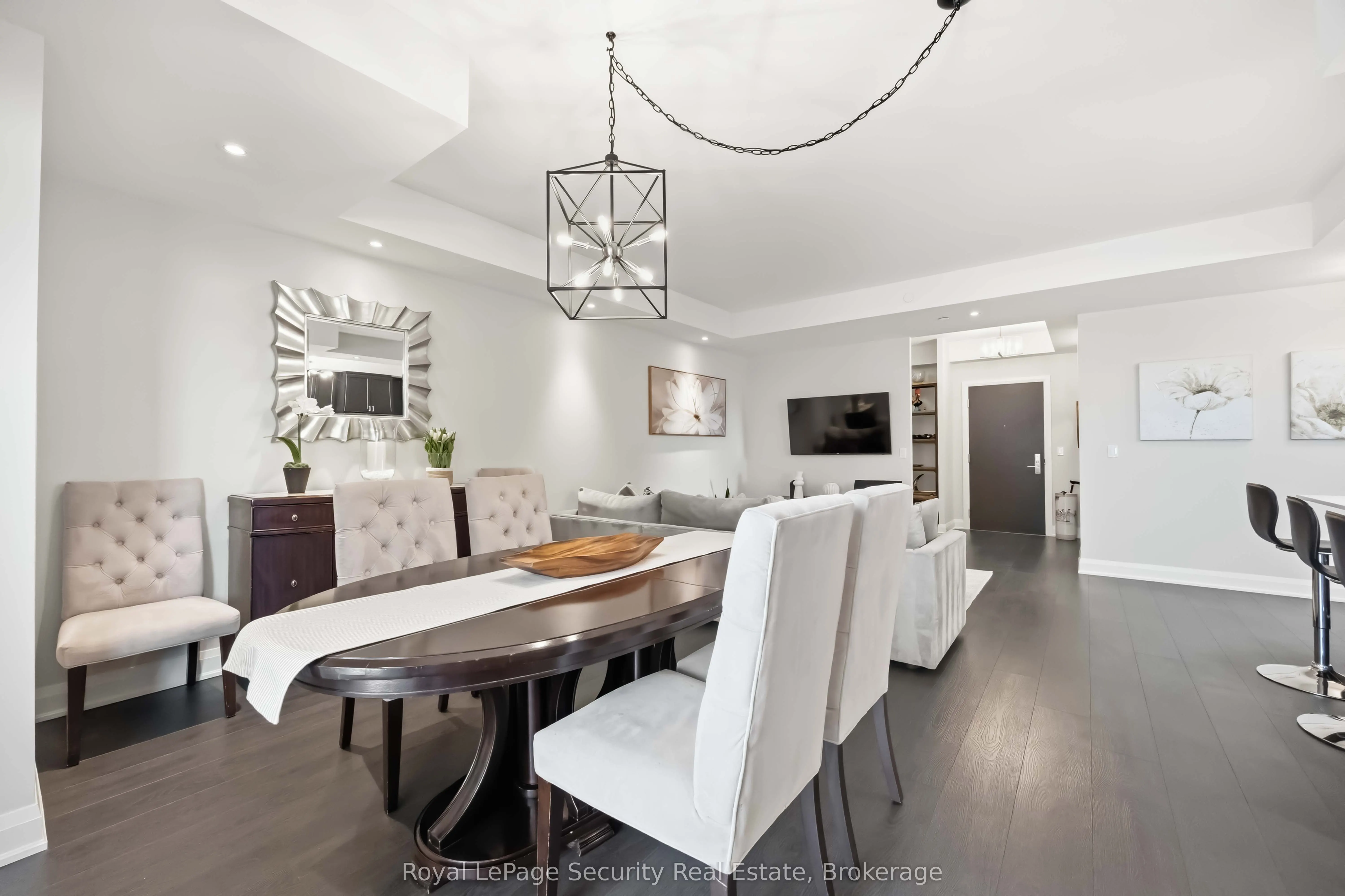 35 Fontenay Court #602