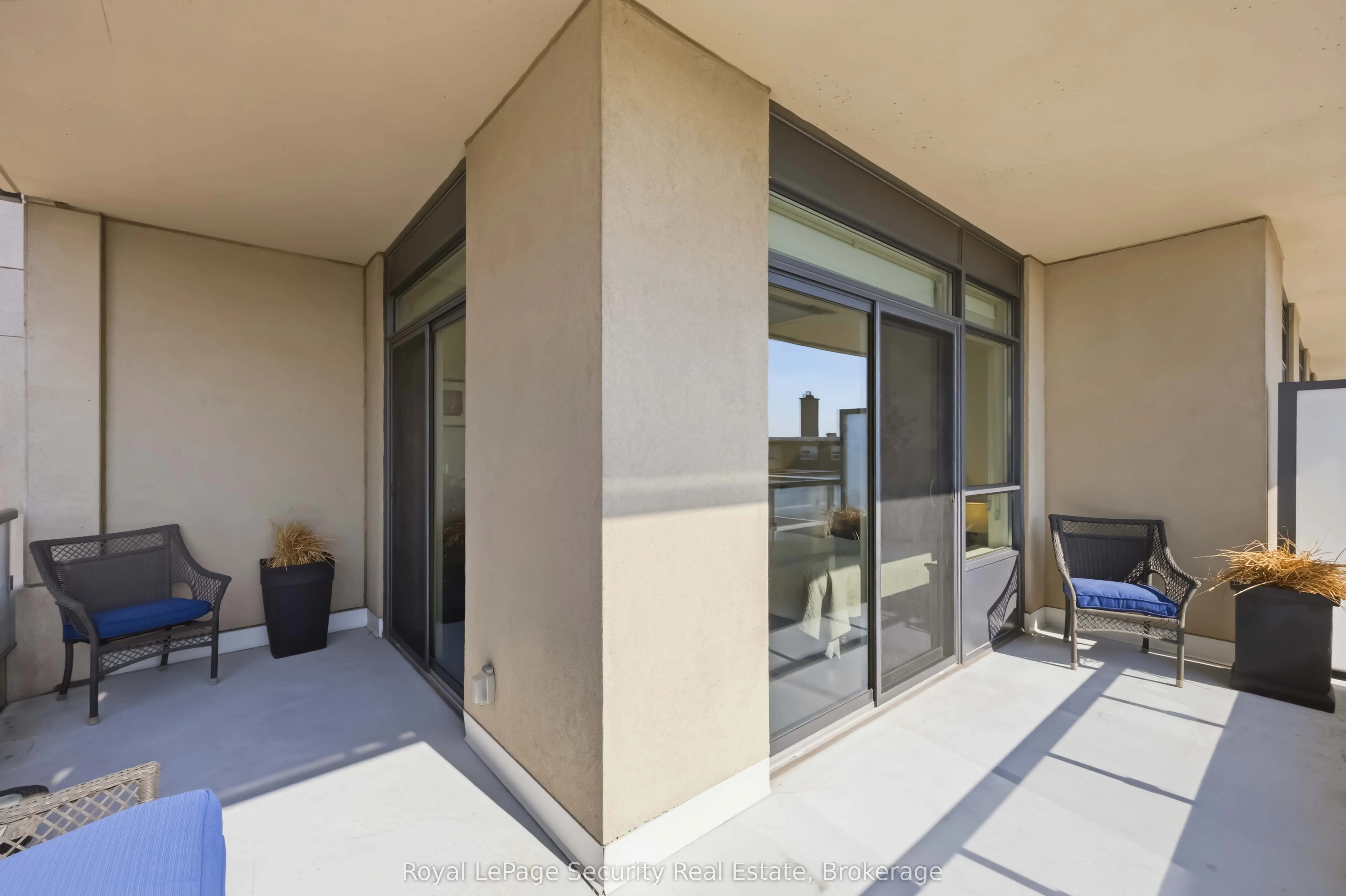 35 Fontenay Court #602