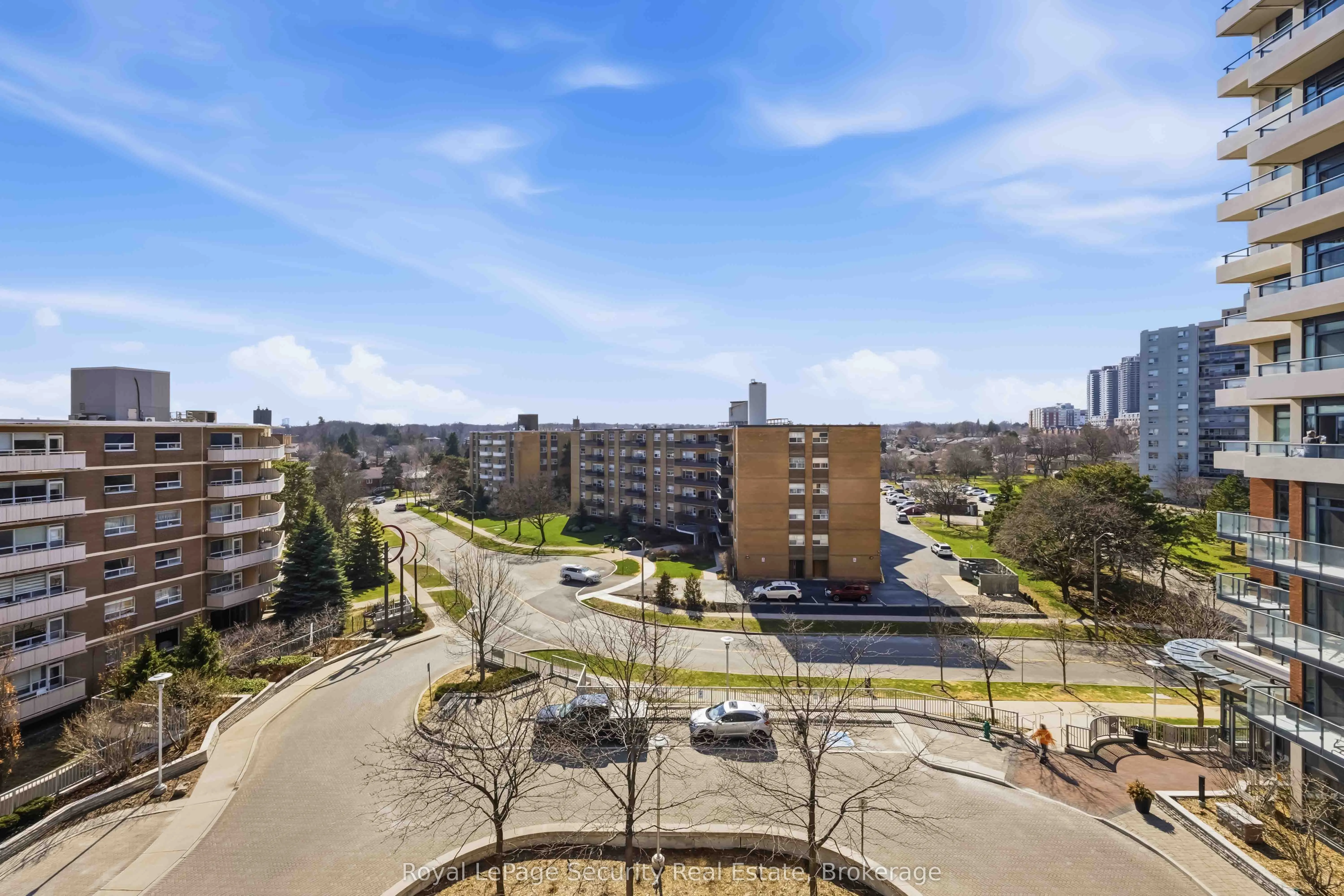 35 Fontenay Court #602