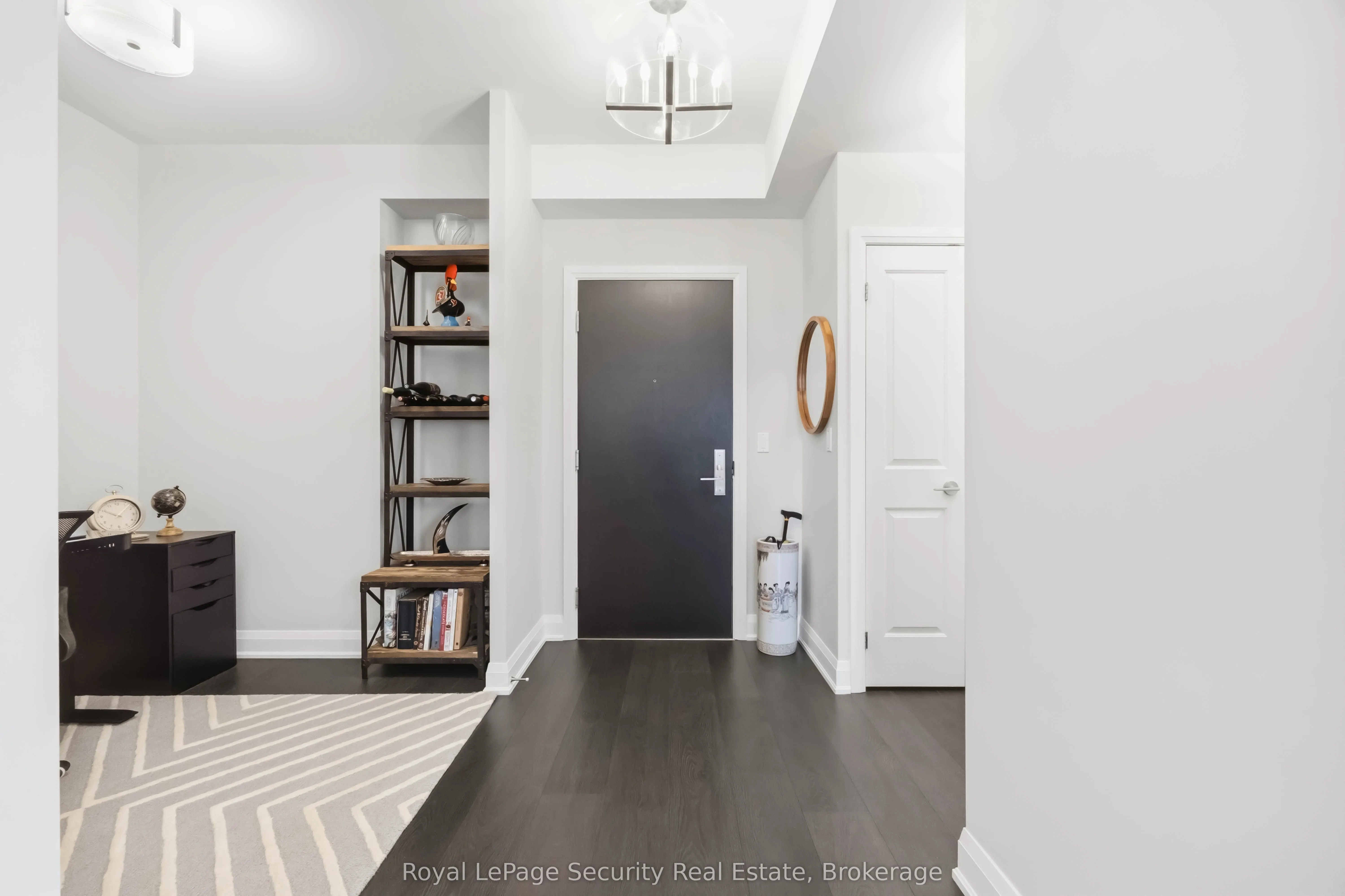 35 Fontenay Court #602