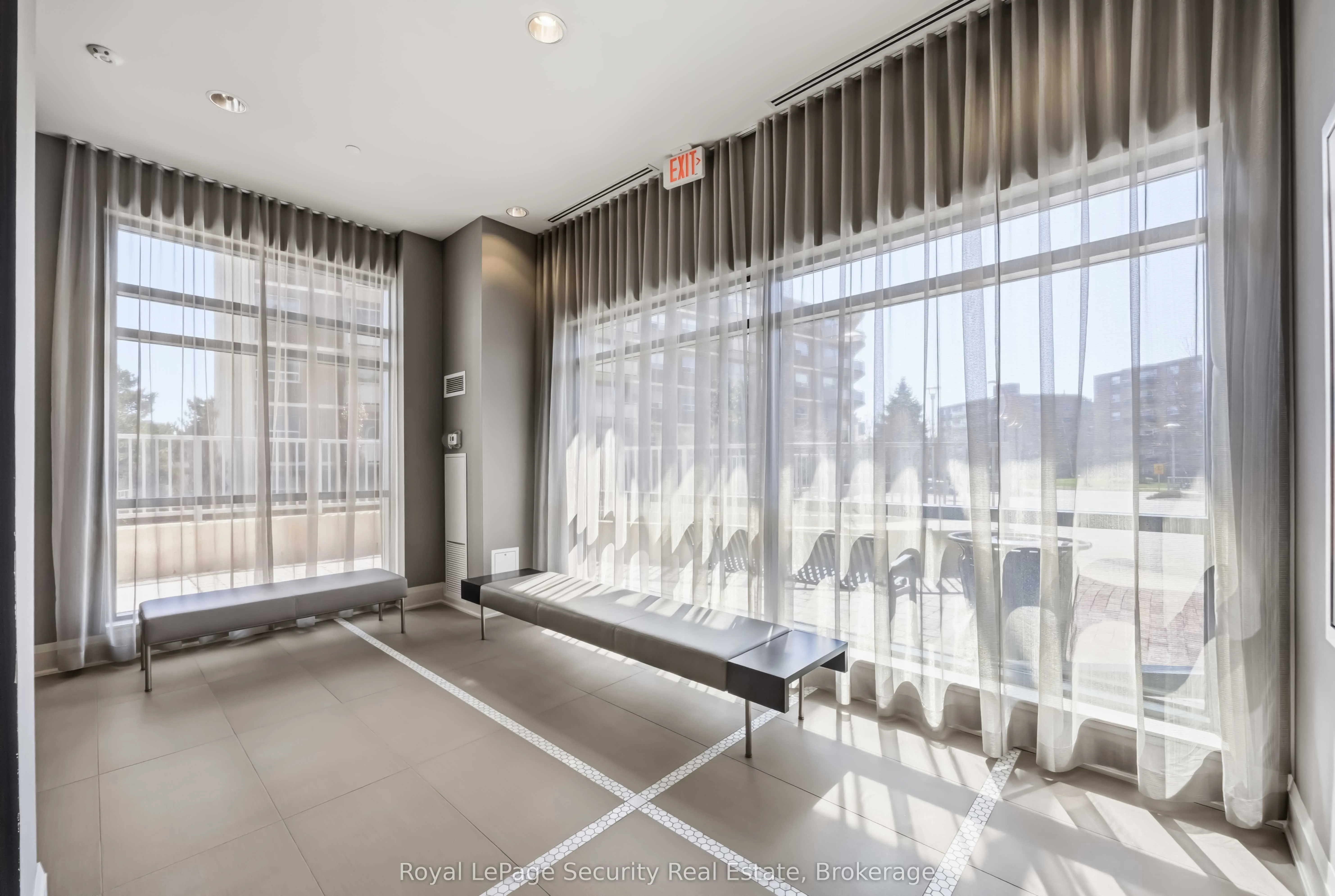 35 Fontenay Court #602