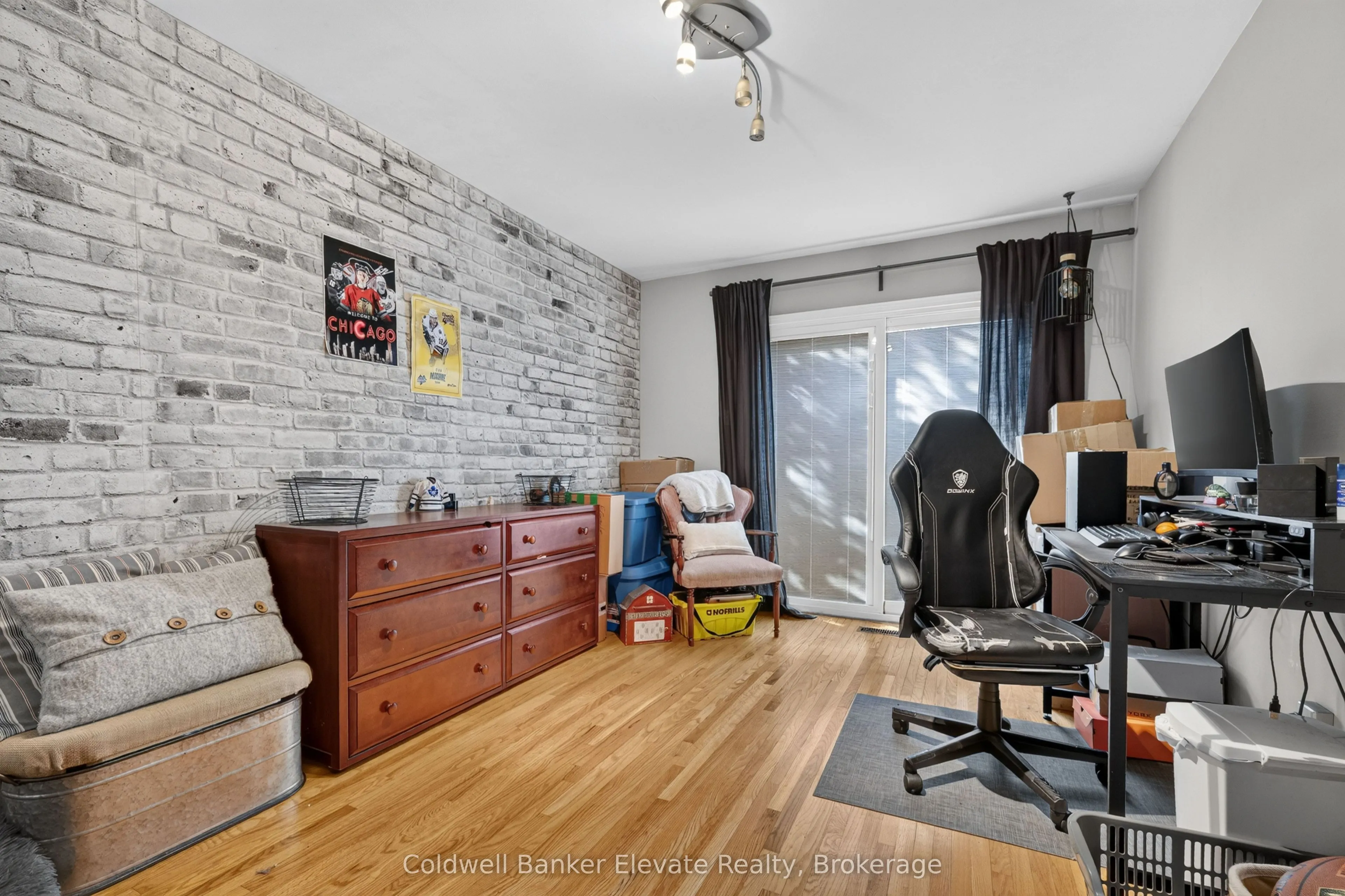 32 Chelvin Drive