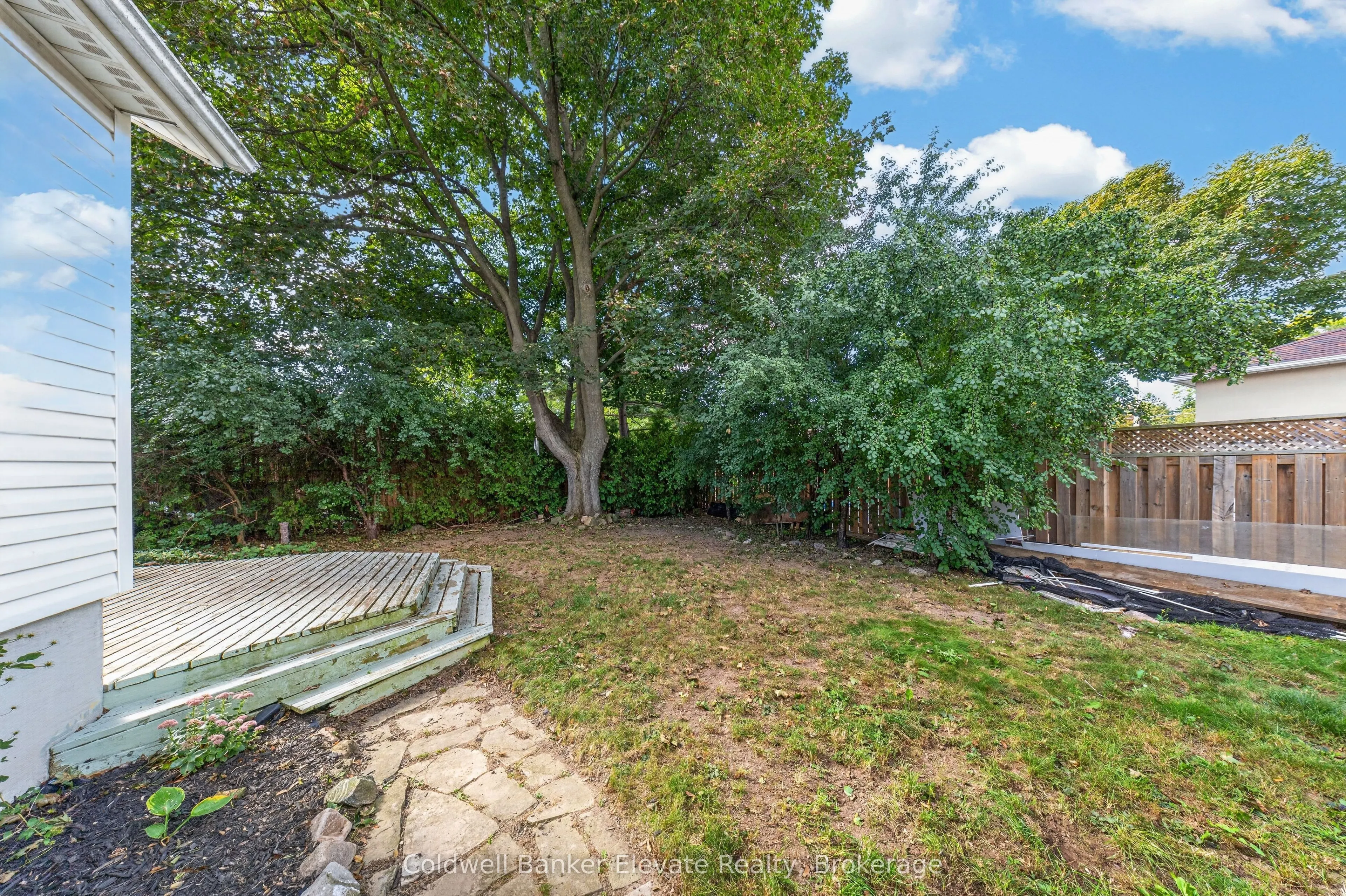 32 Chelvin Drive
