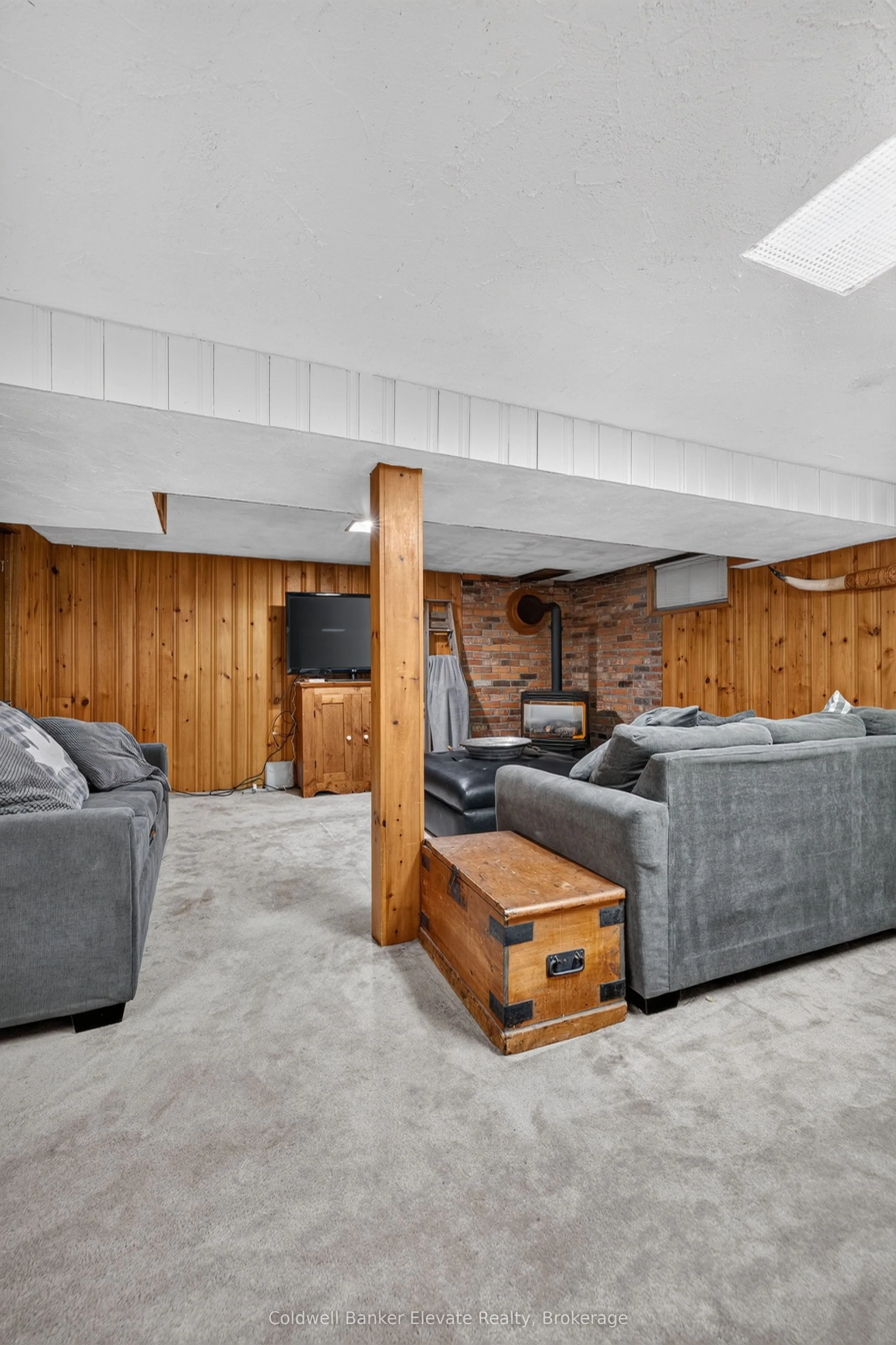 32 Chelvin Drive