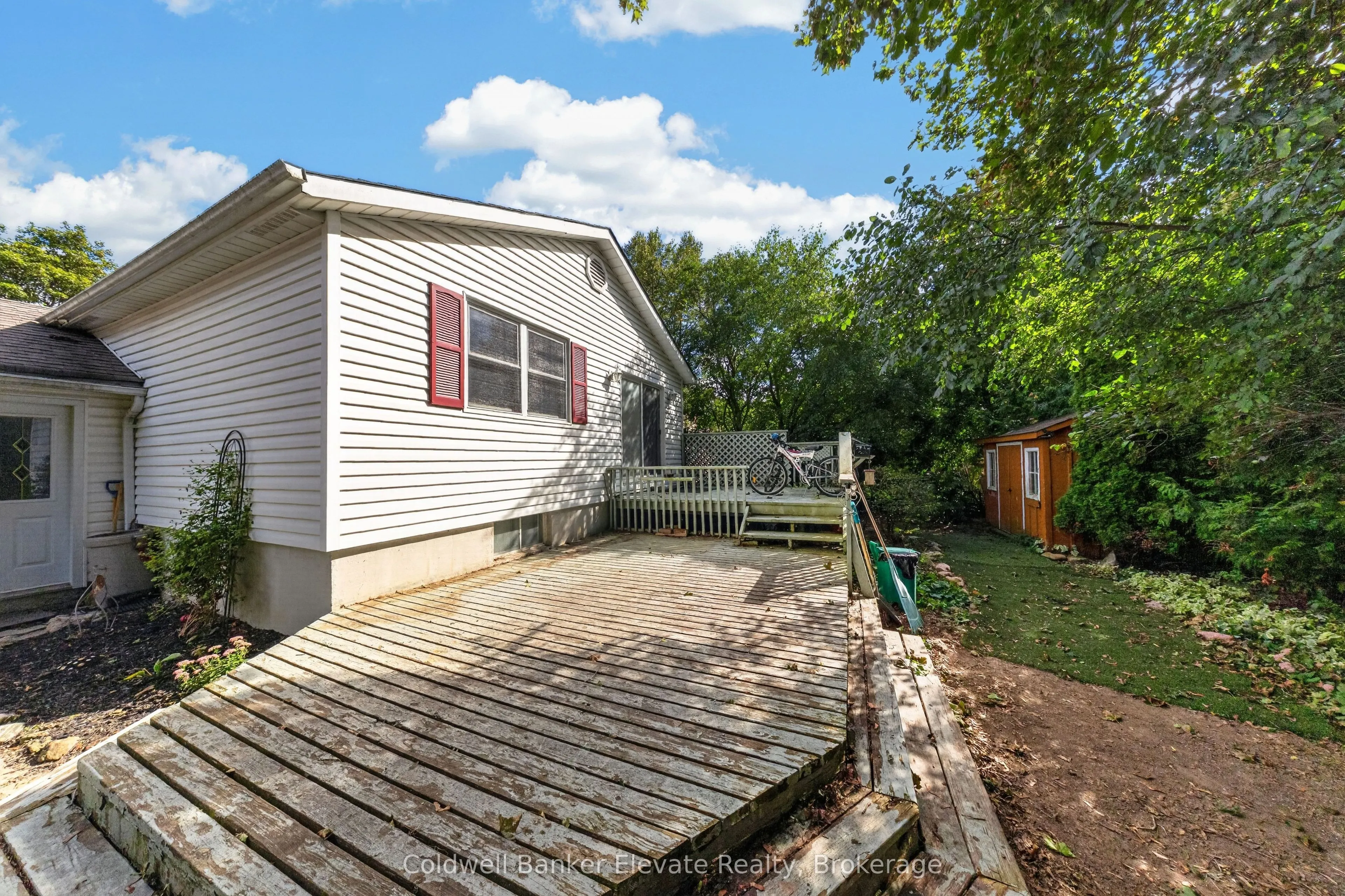 32 Chelvin Drive