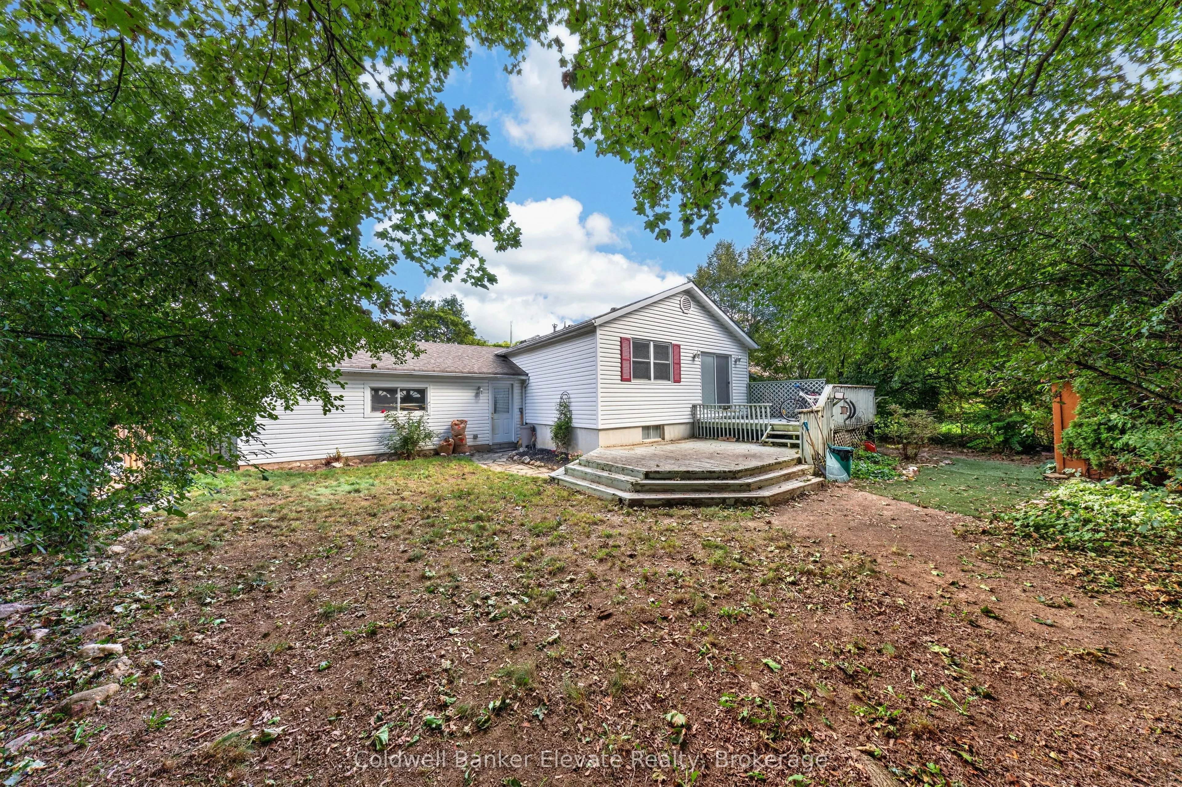 32 Chelvin Drive
