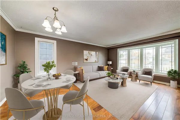 8 Midhurst Drive