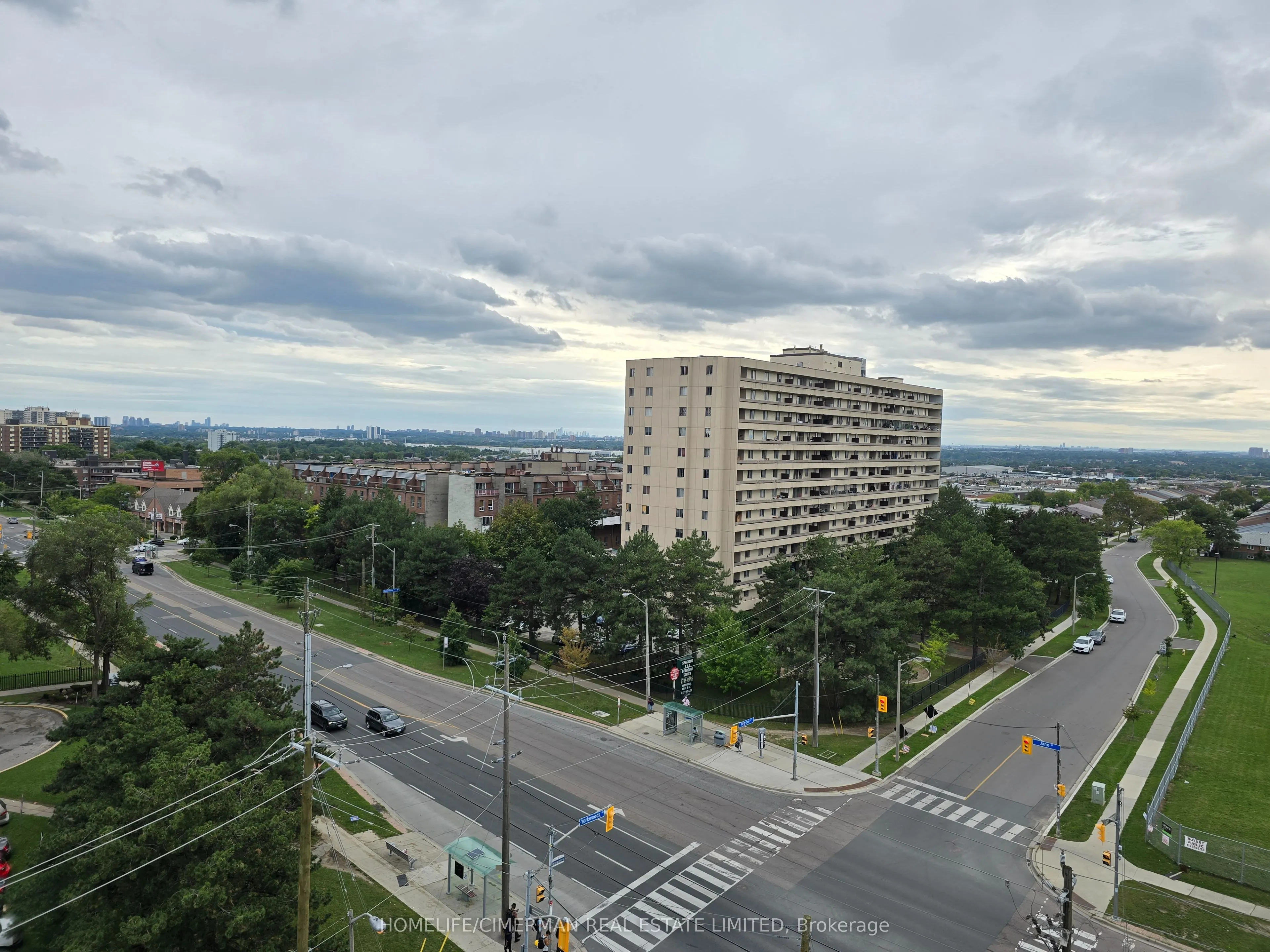 2825 Jane Street #807