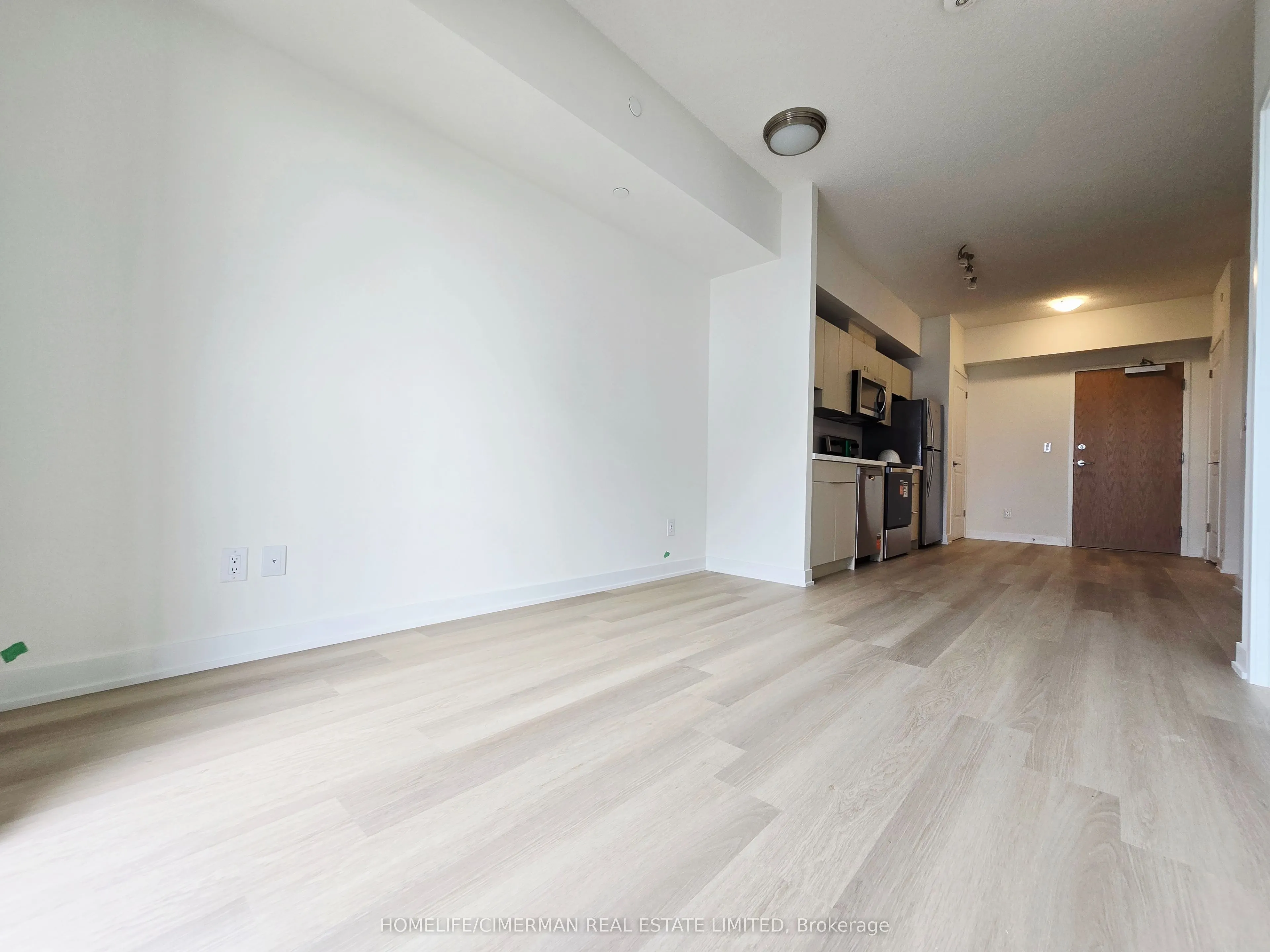 2825 Jane Street #807