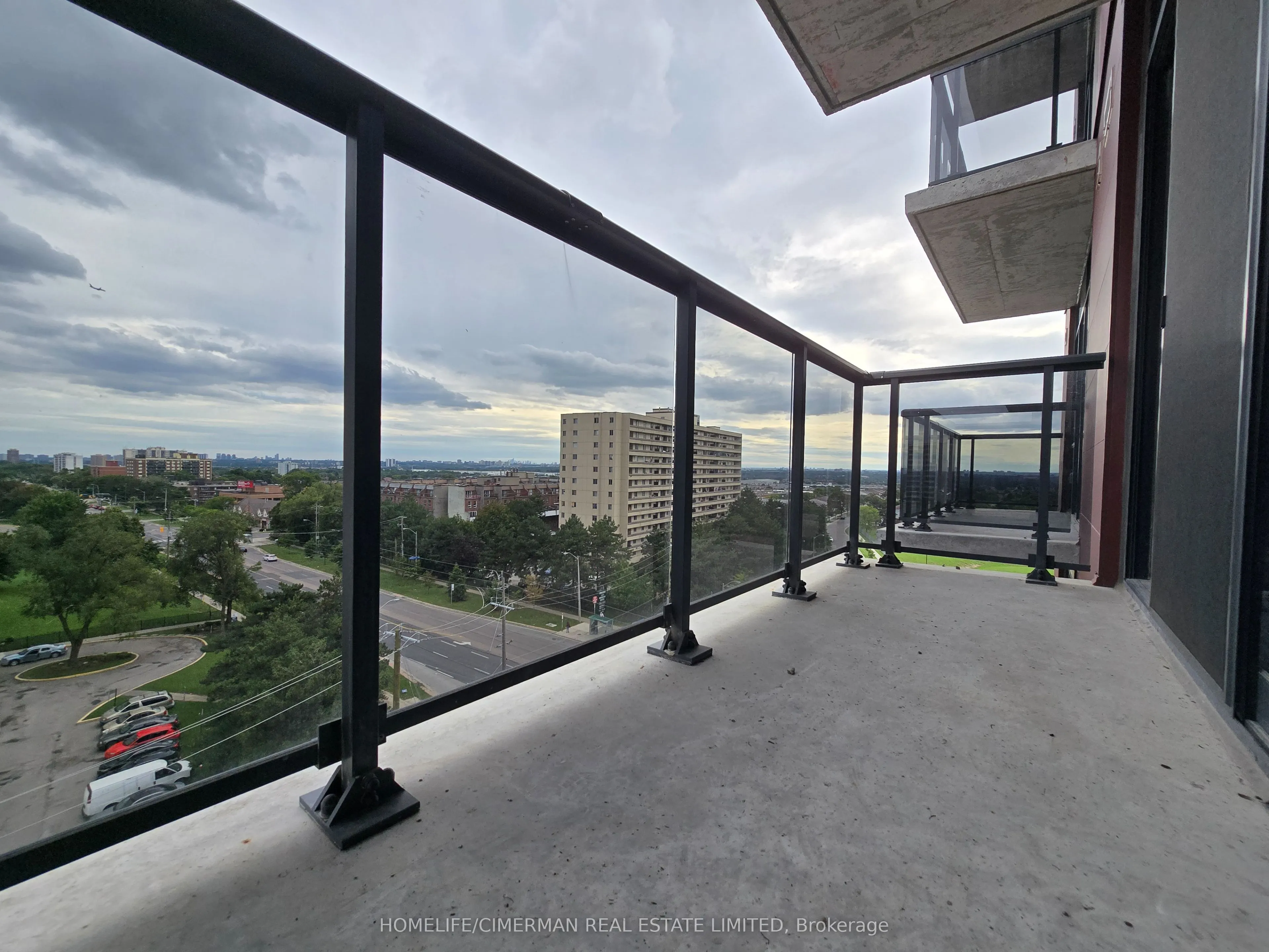 2825 Jane Street #807