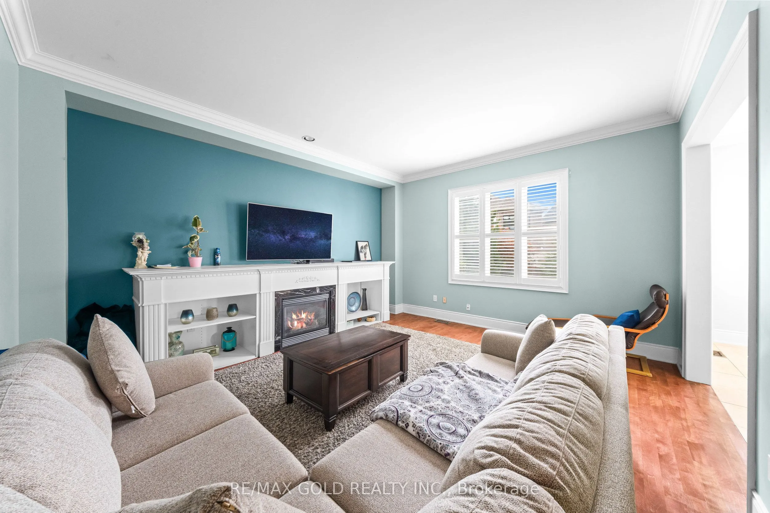 6 Pasadena Avenue