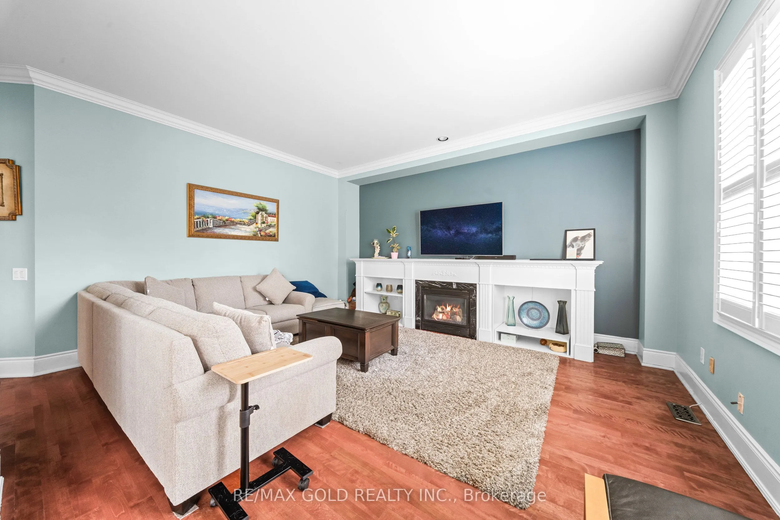 6 Pasadena Avenue