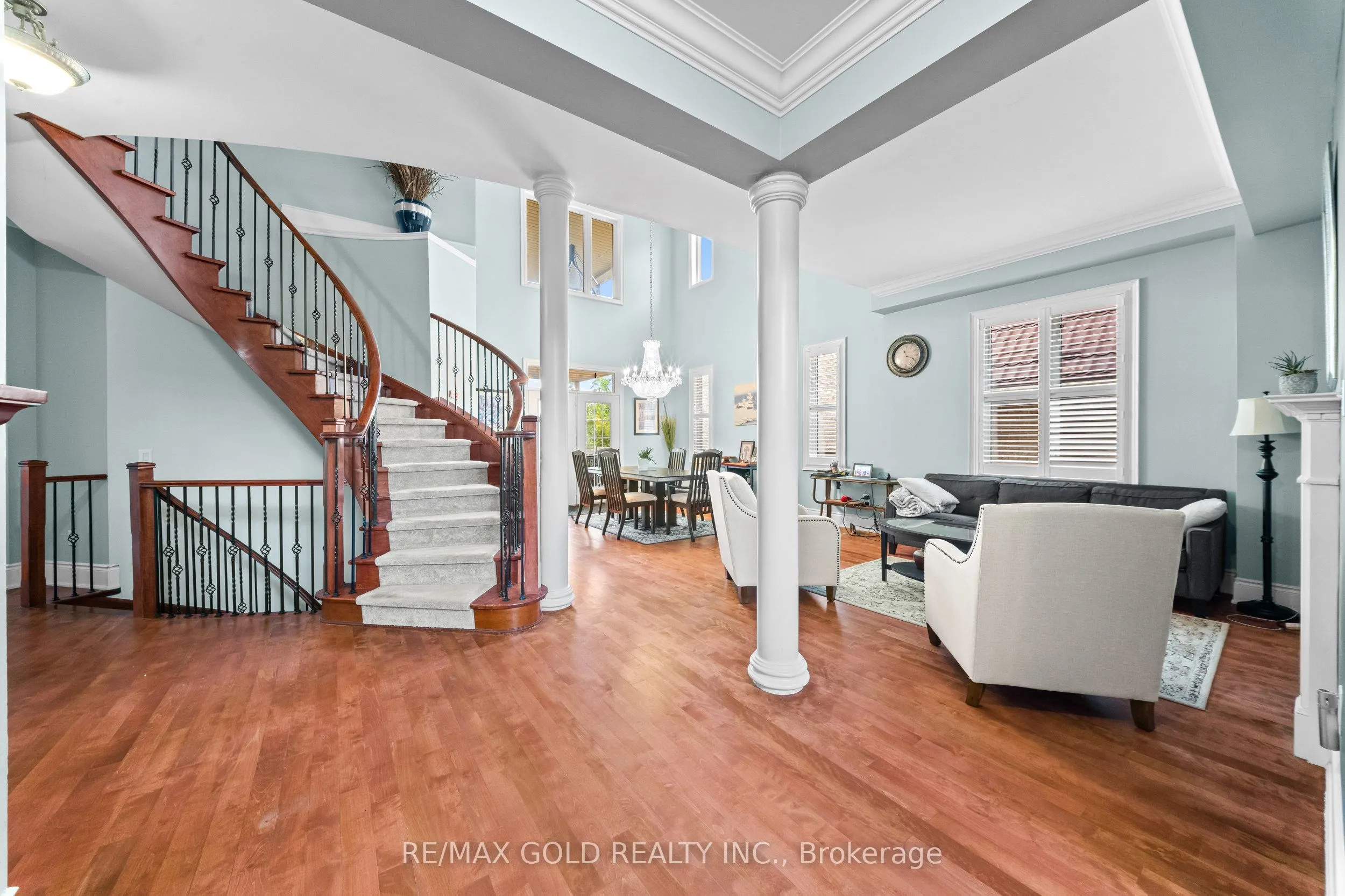 6 Pasadena Avenue