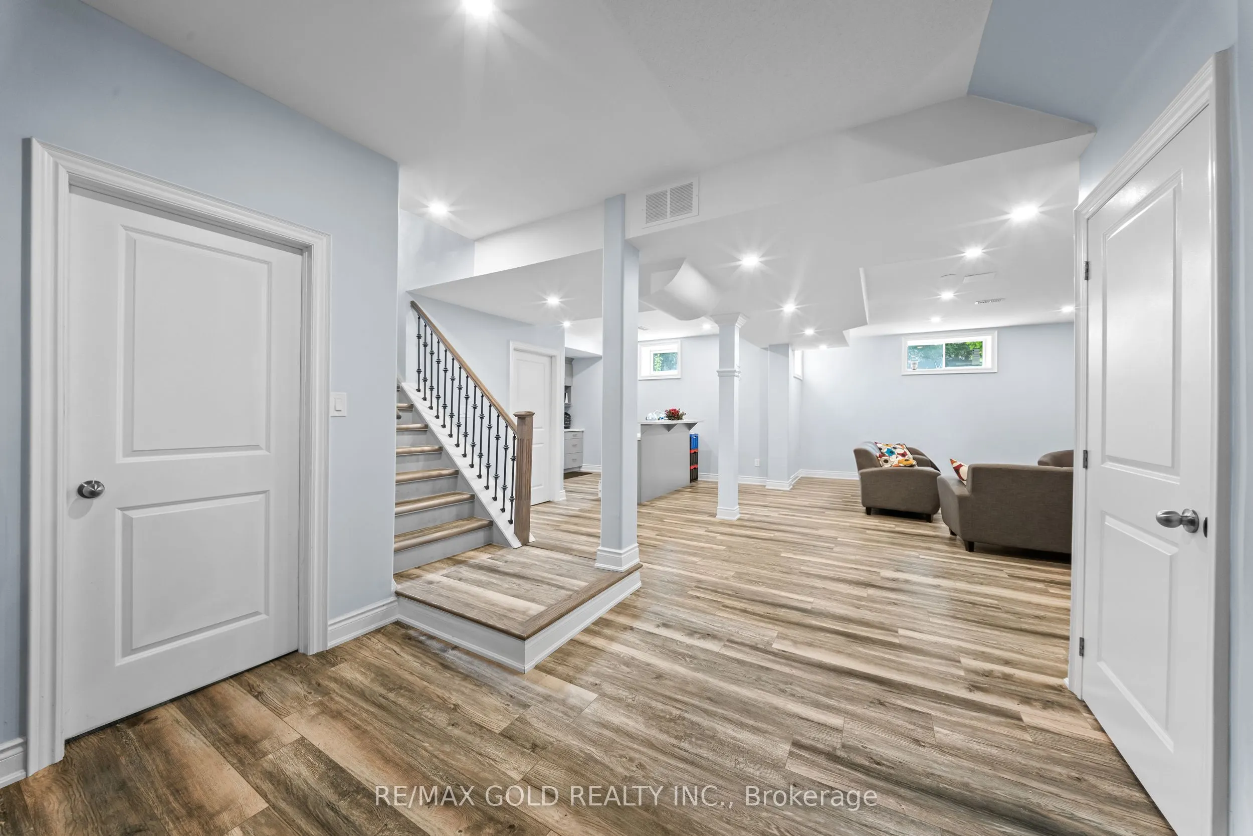 6 Pasadena Avenue