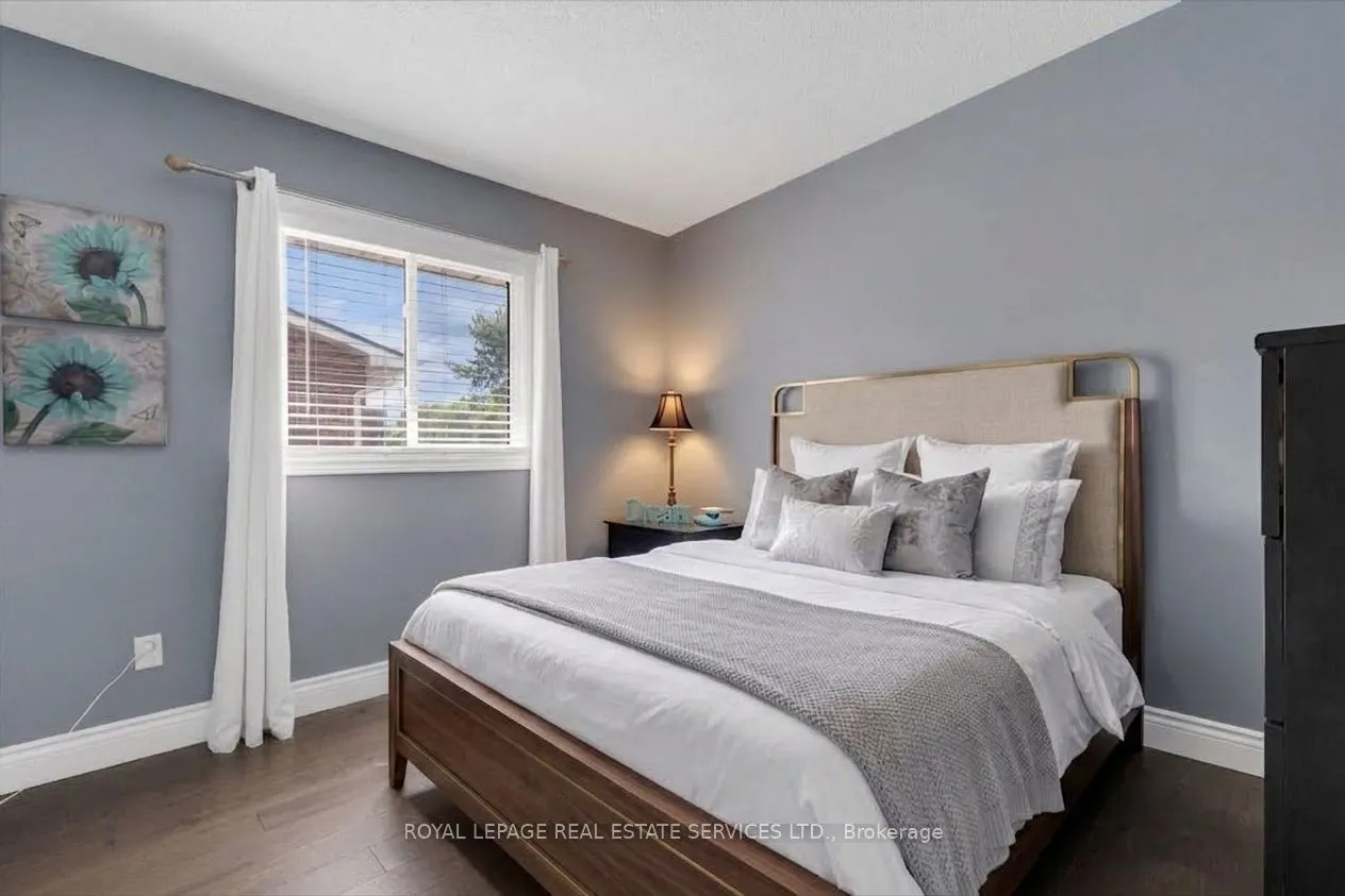 1075 Mayfair Road