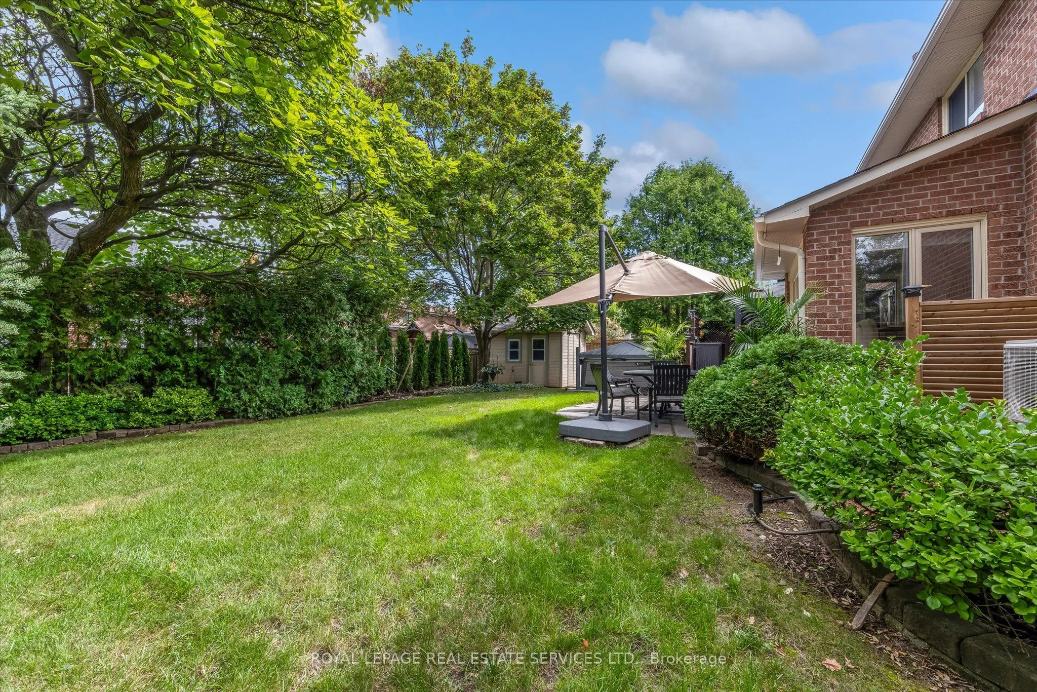 1075 Mayfair Road
