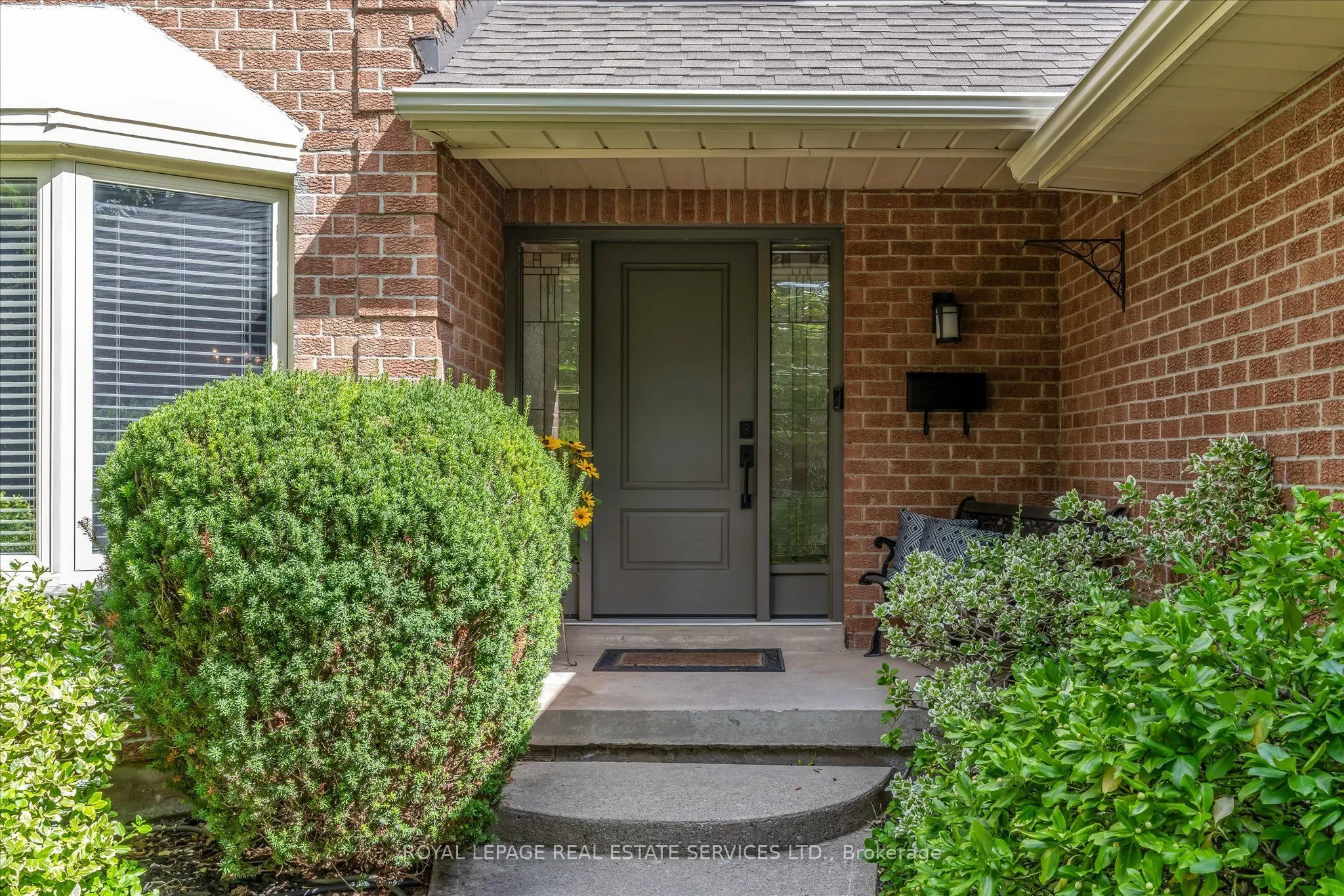 1075 Mayfair Road