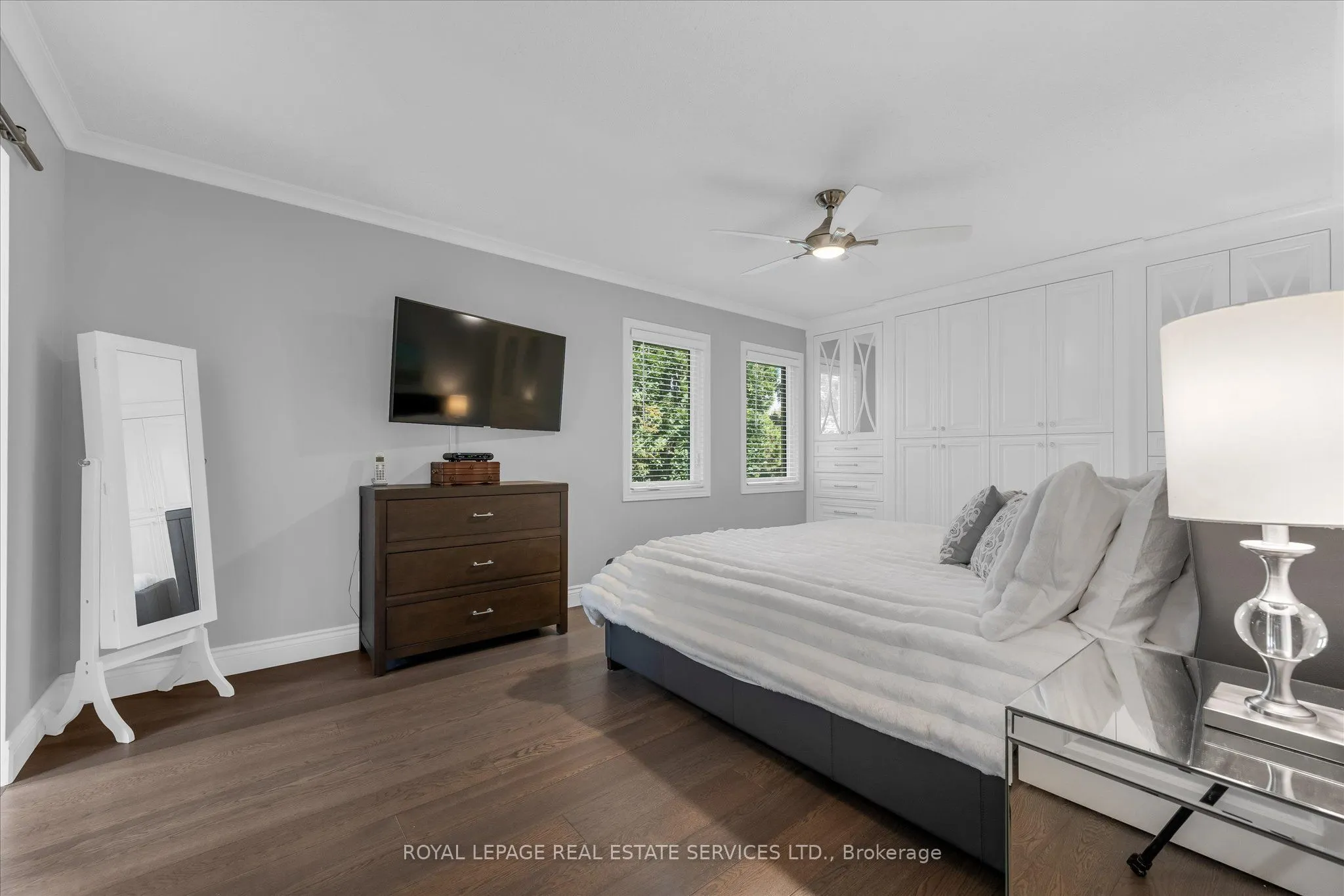 1075 Mayfair Road