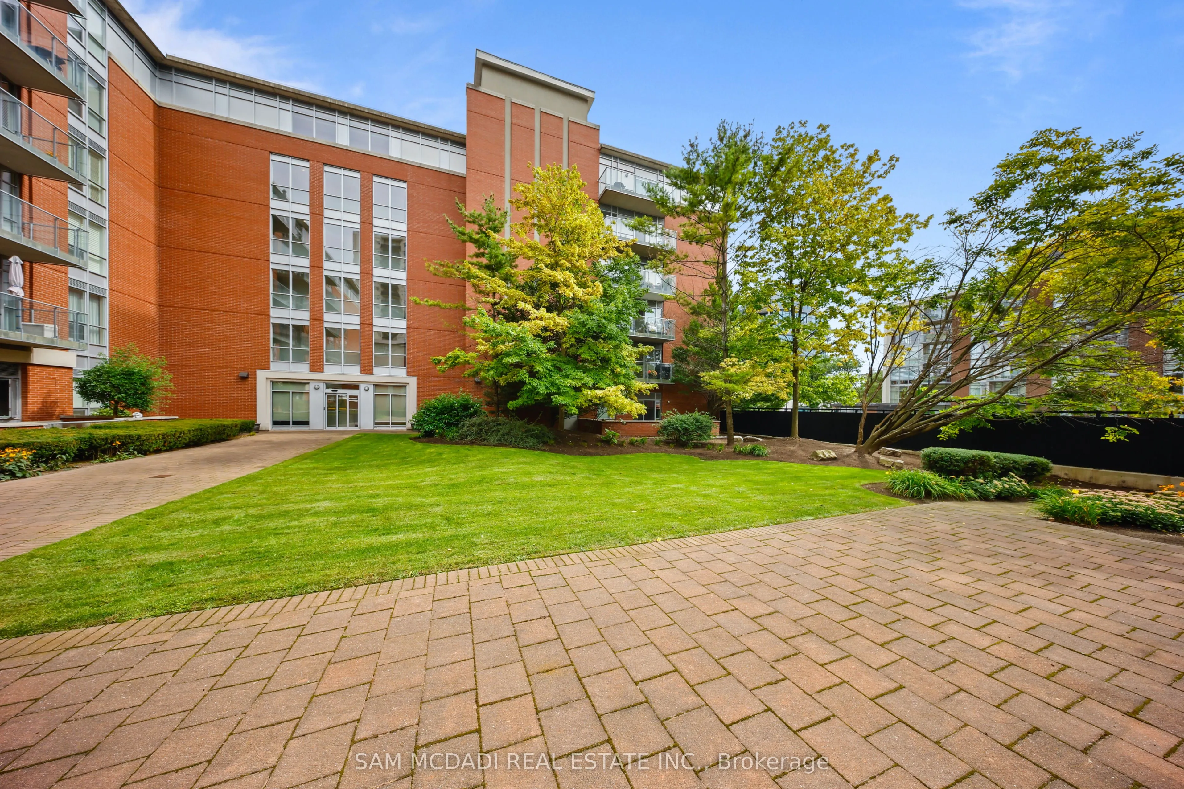 80 Port Street E #107