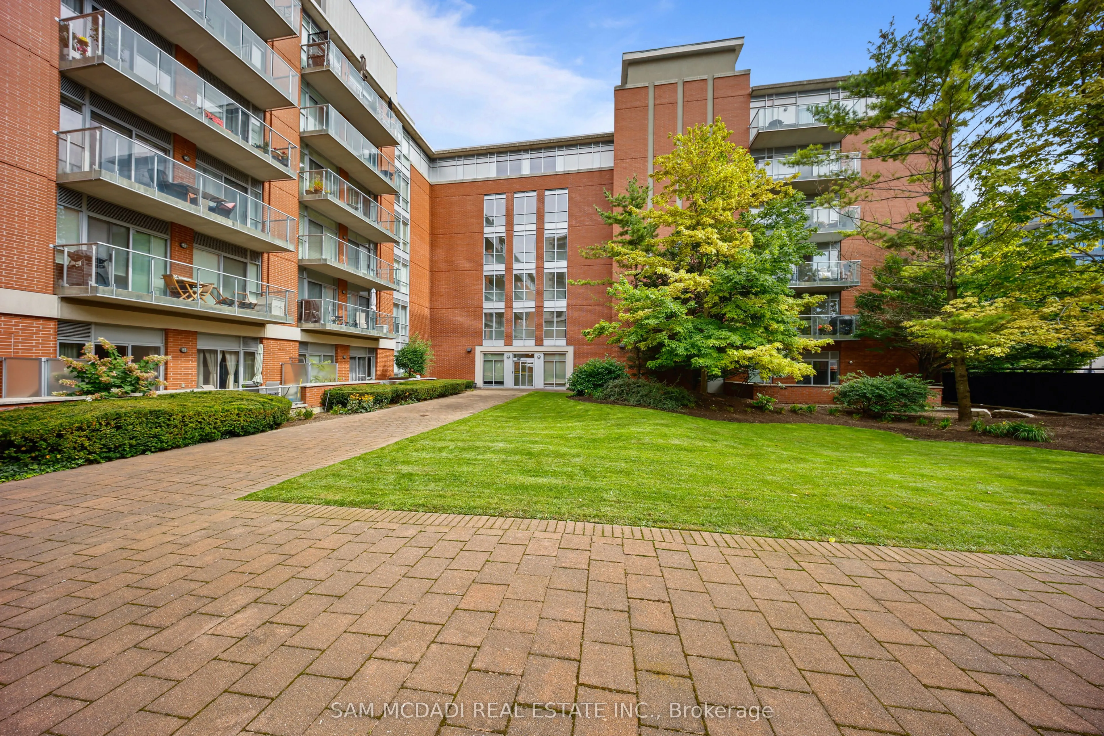 80 Port Street E #107