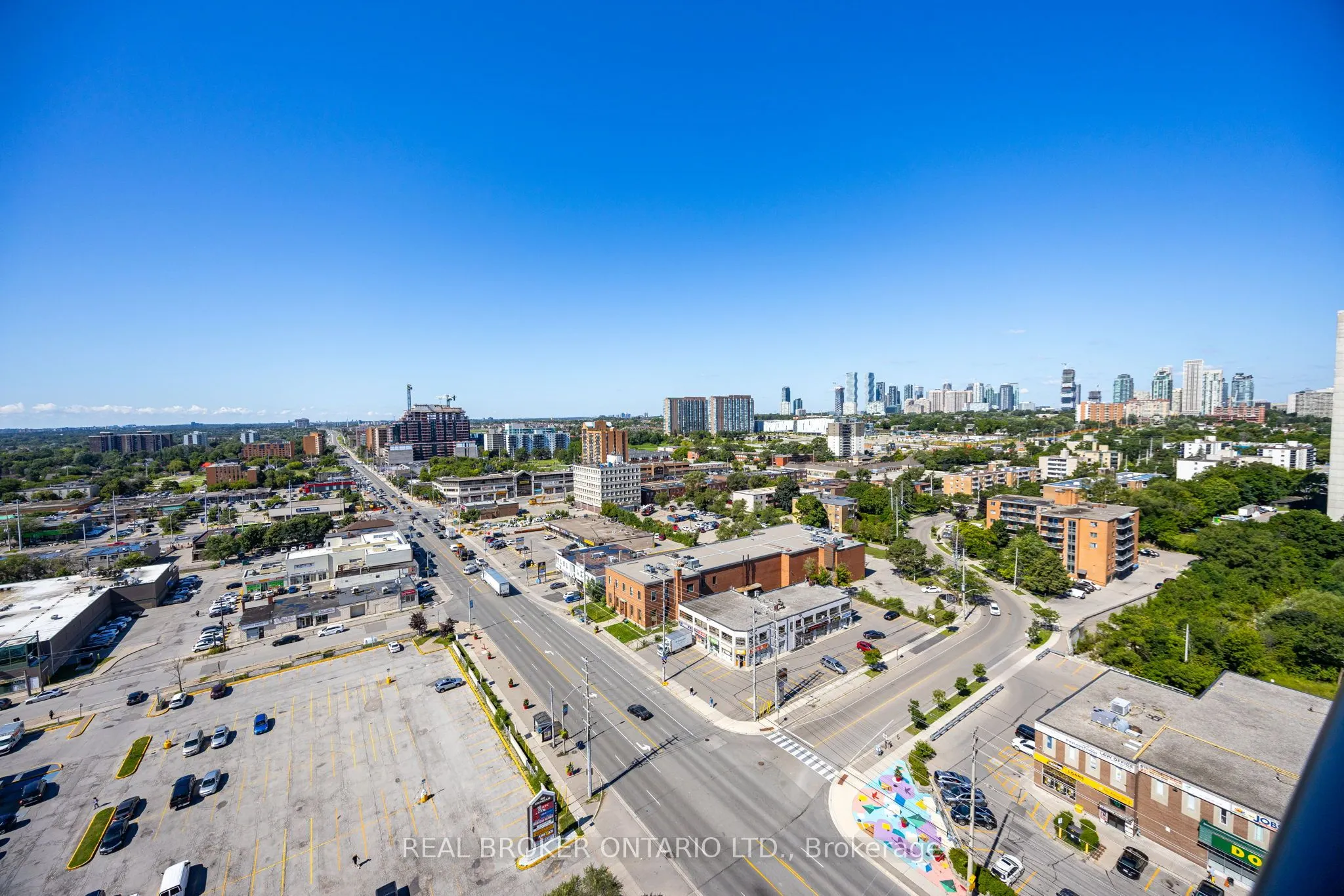 86 Dundas Street E #1602