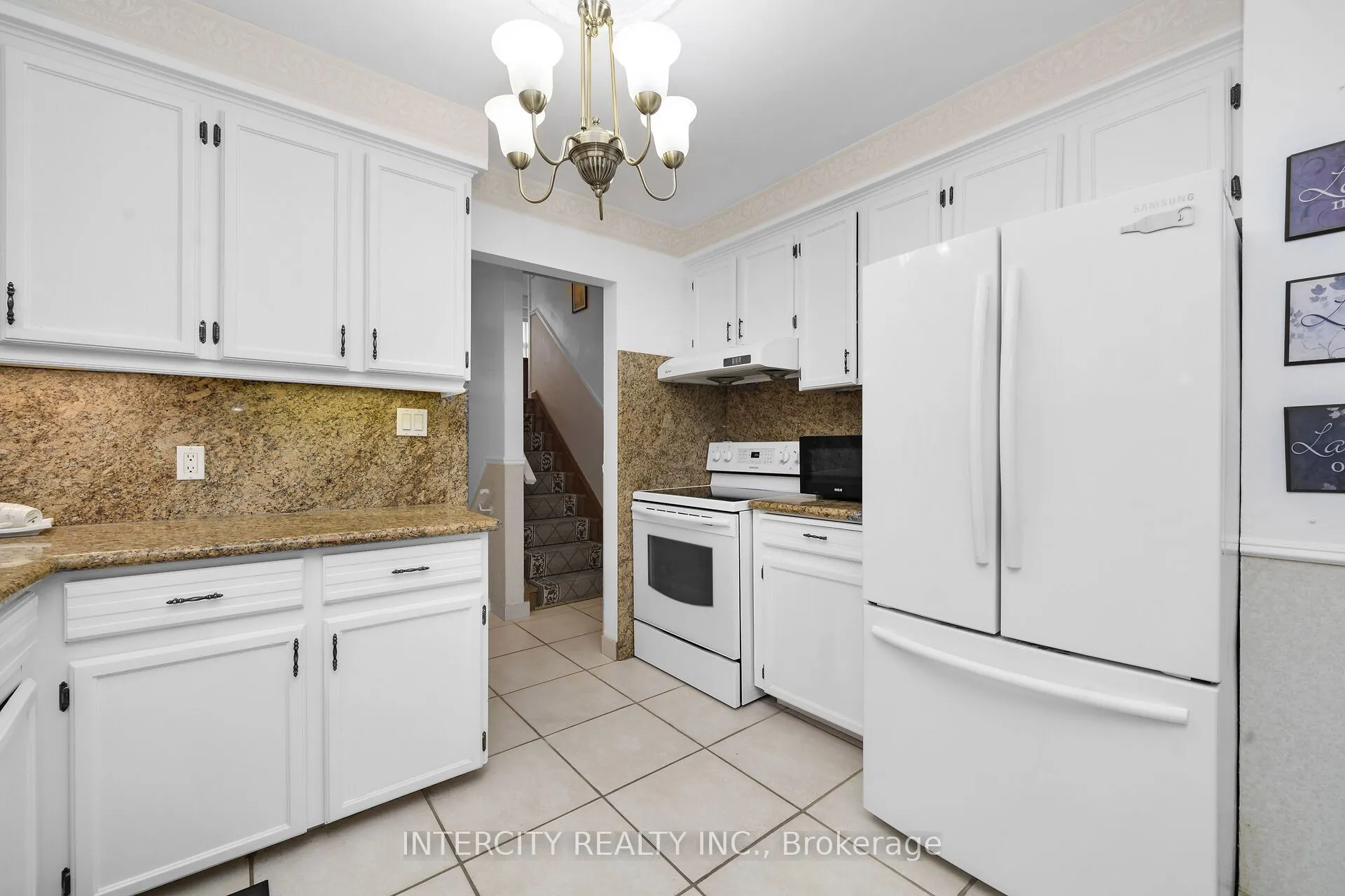 7279 Vernor Drive