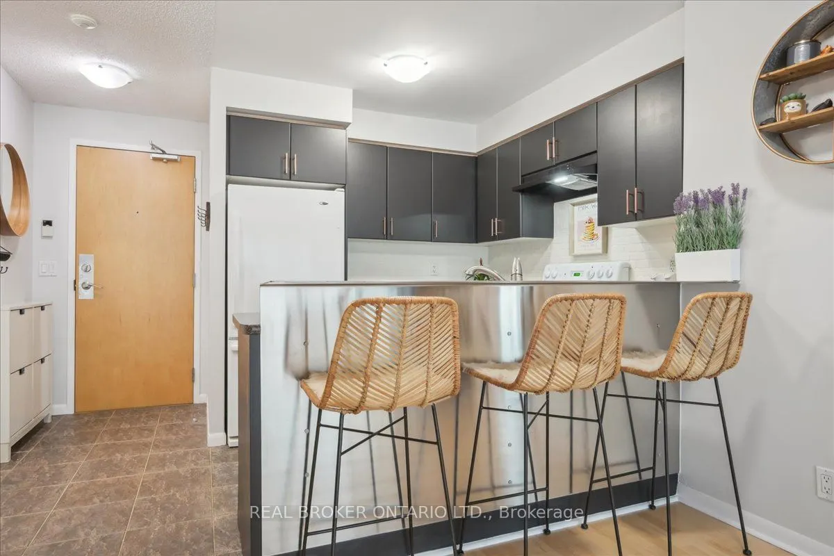 185 Legion Road N #608
