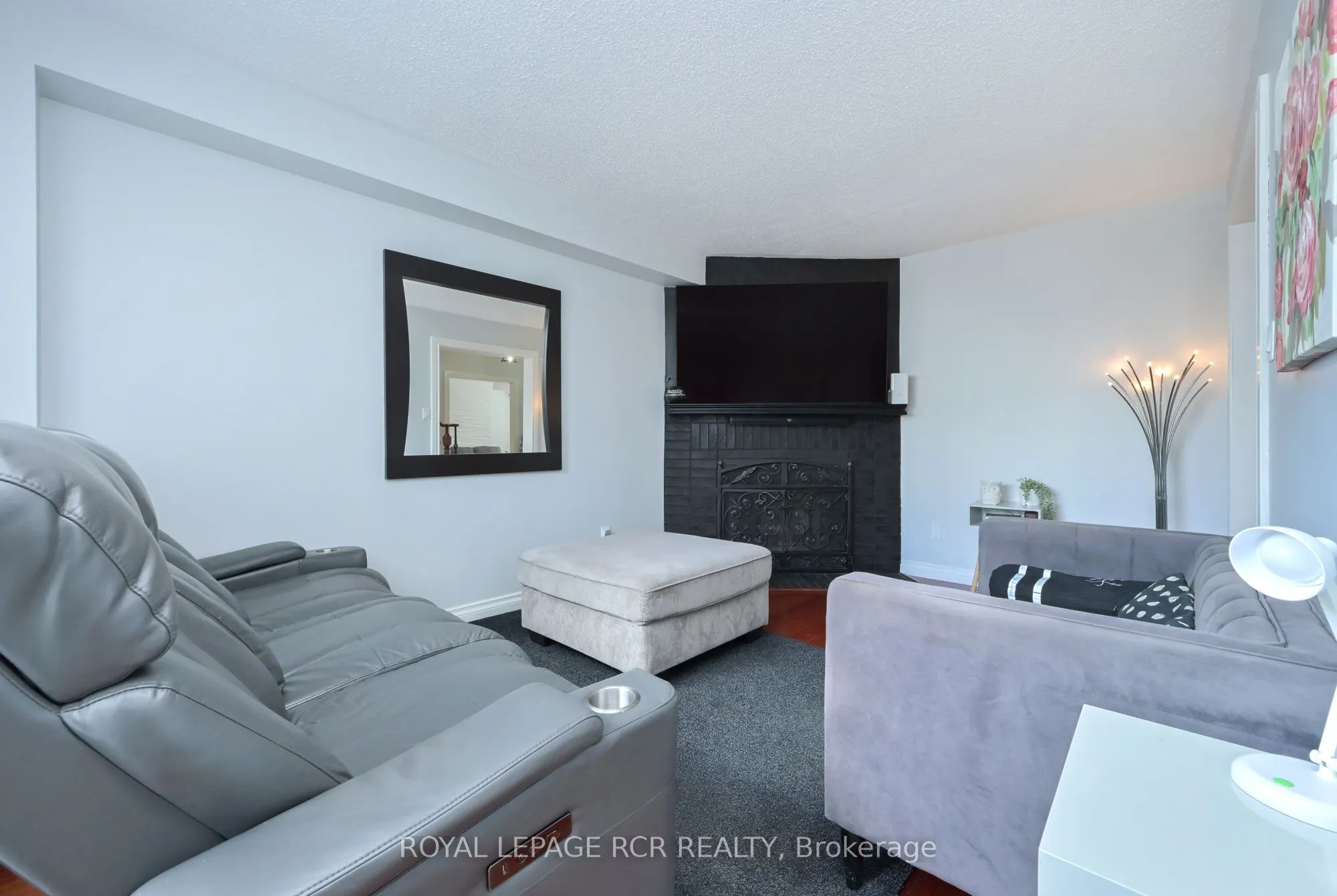 45 Fieldgate Drive