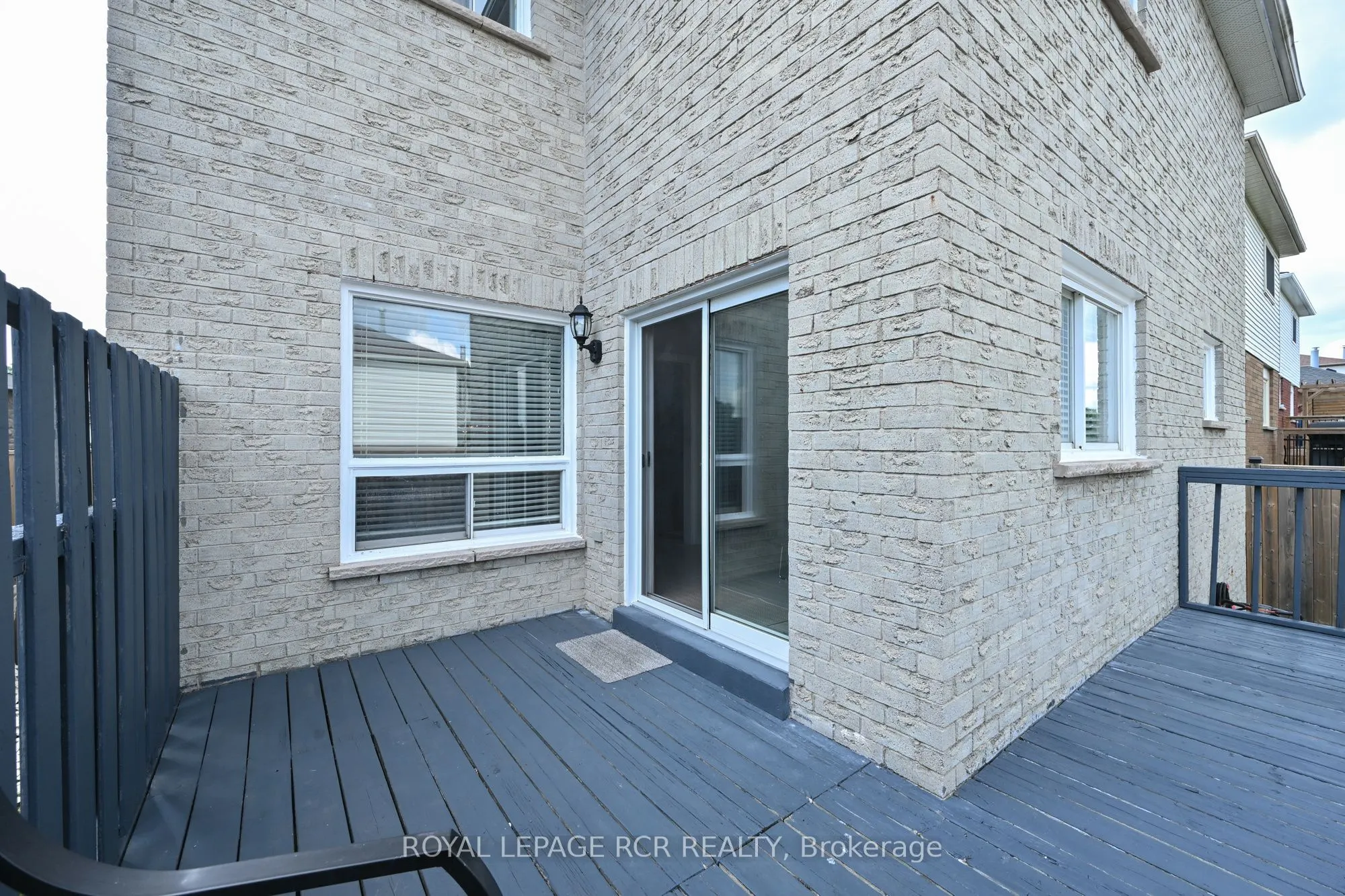 45 Fieldgate Drive