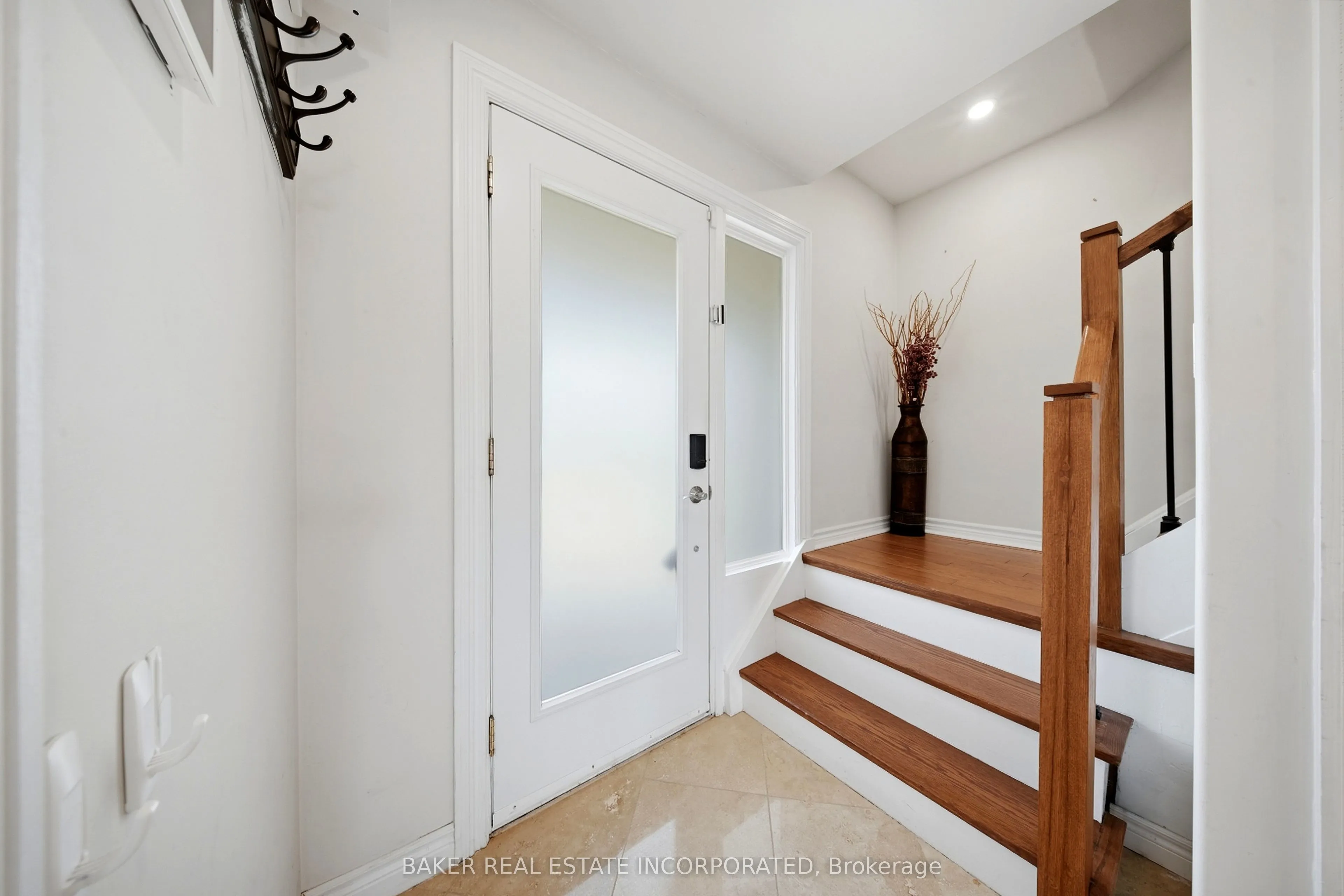 3415 Schomberg Avenue