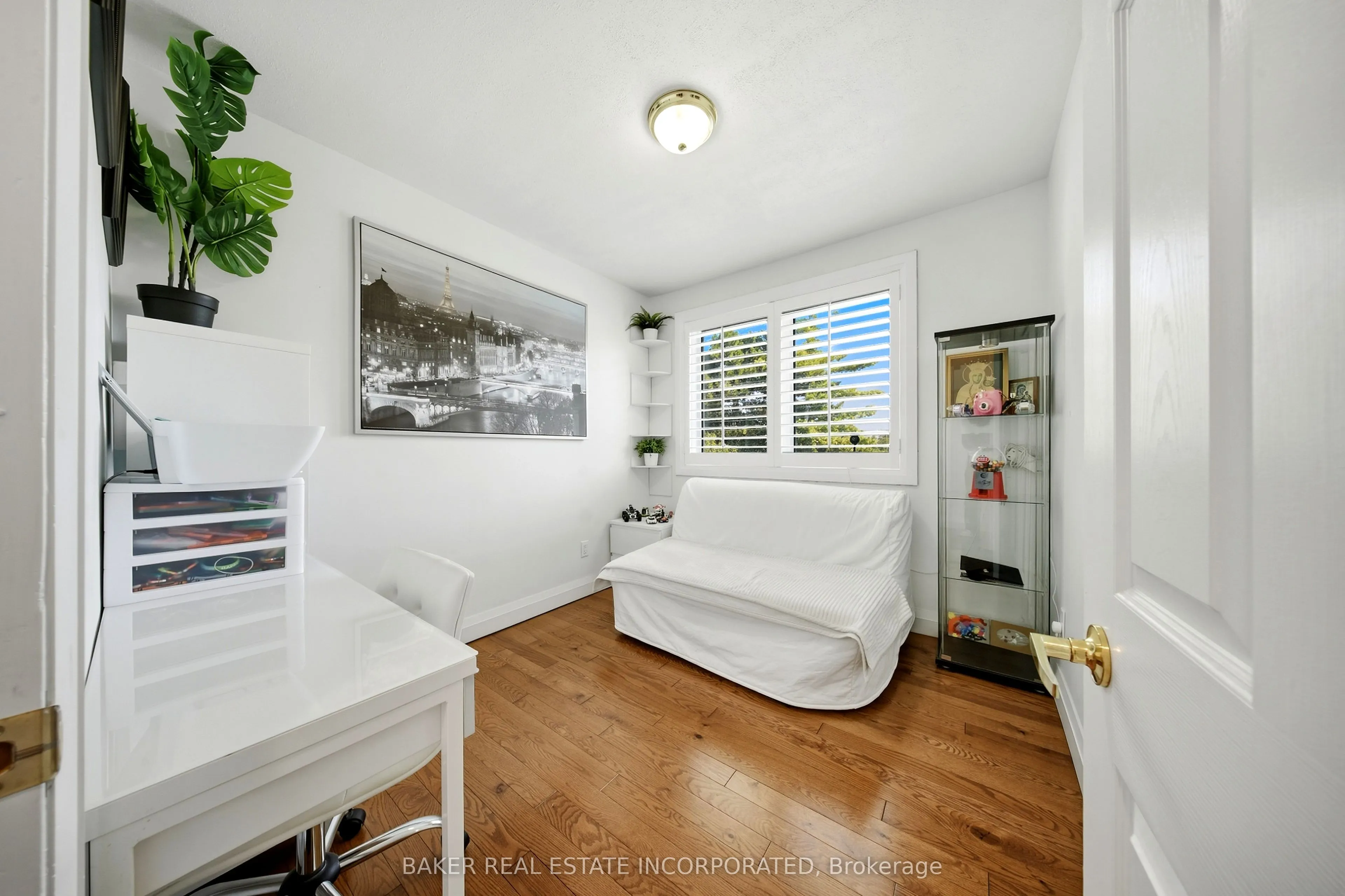 3415 Schomberg Avenue