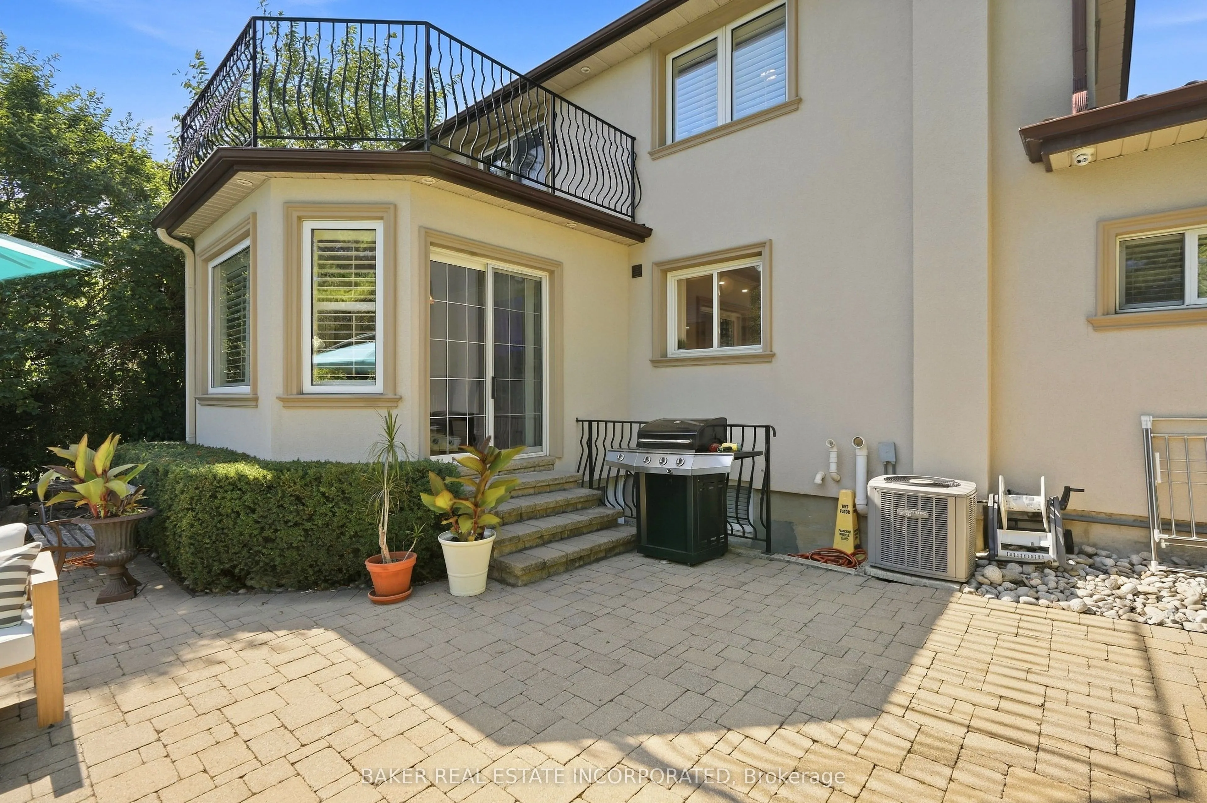 3415 Schomberg Avenue